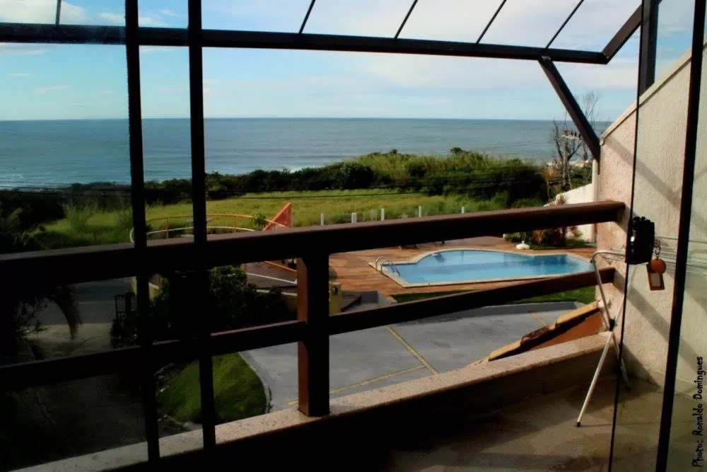 Pool View in Pousada Bangalôs Da Mole - Florianópolis
