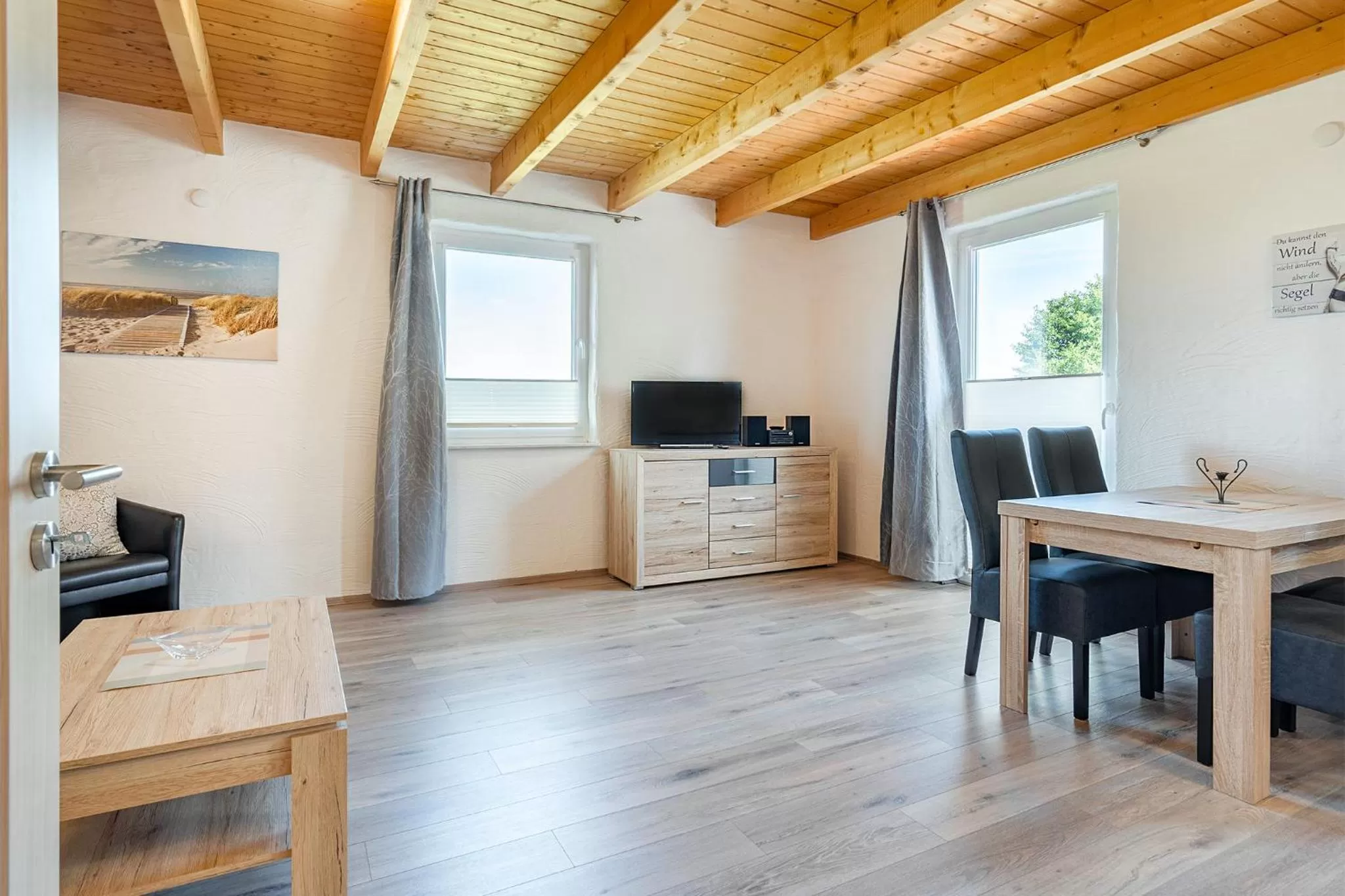 TV and multimedia, TV/Entertainment Center in Villa Moorstern