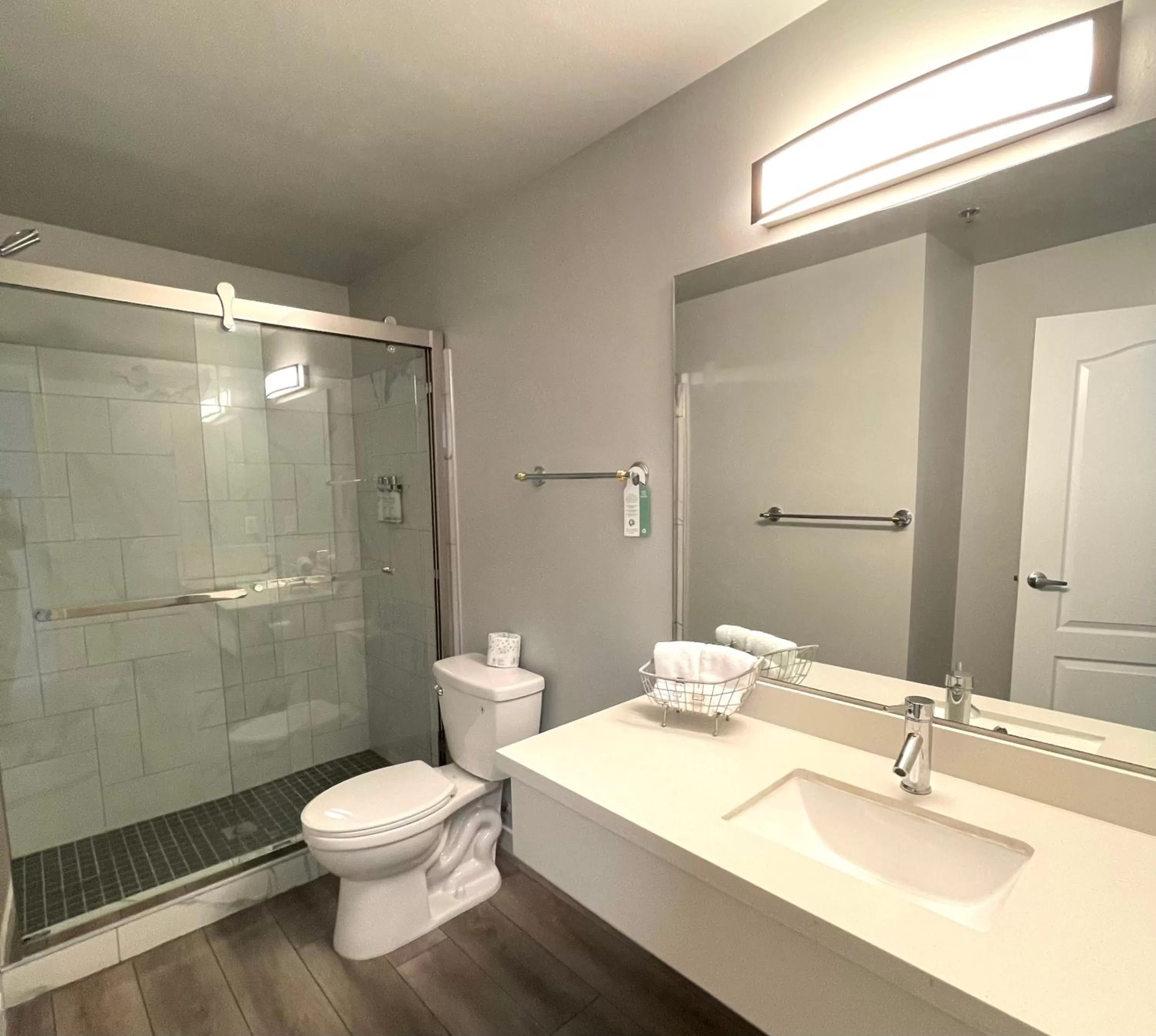 Bathroom in Tides Inn & Suites