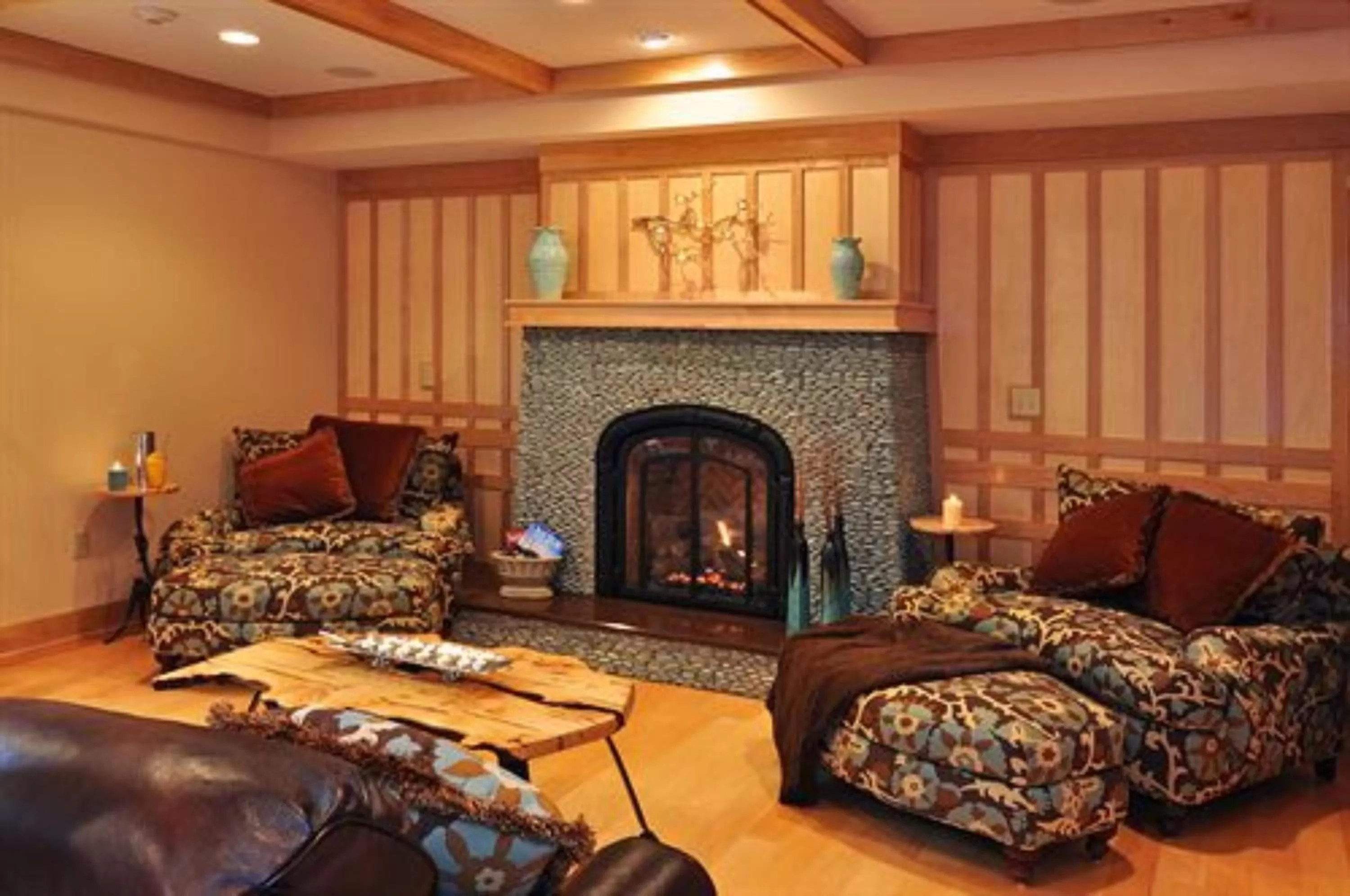 Communal lounge/ TV room in Chetola Resort