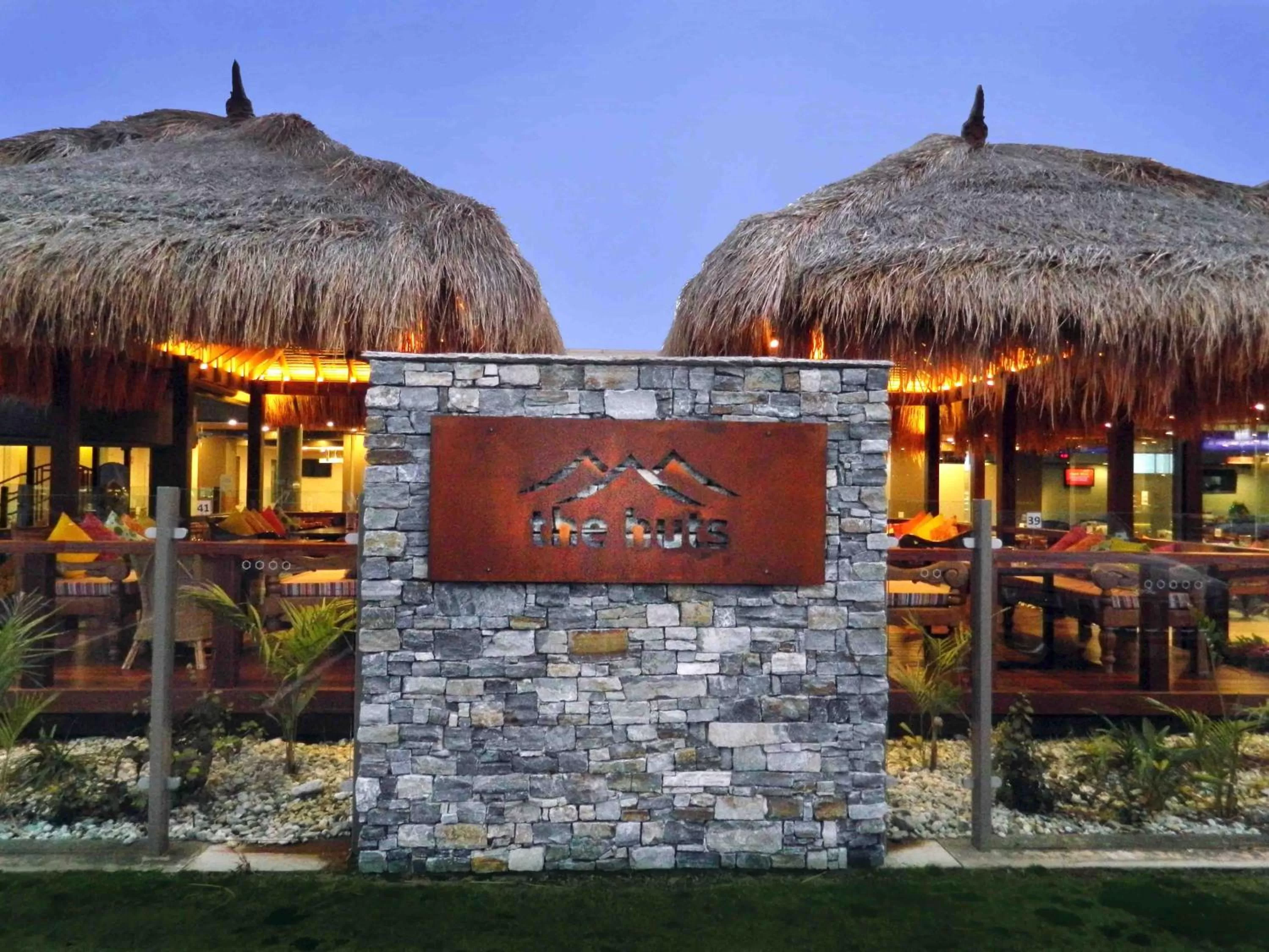 Property logo or sign in Comfort Suites Clubarham Golf Resort