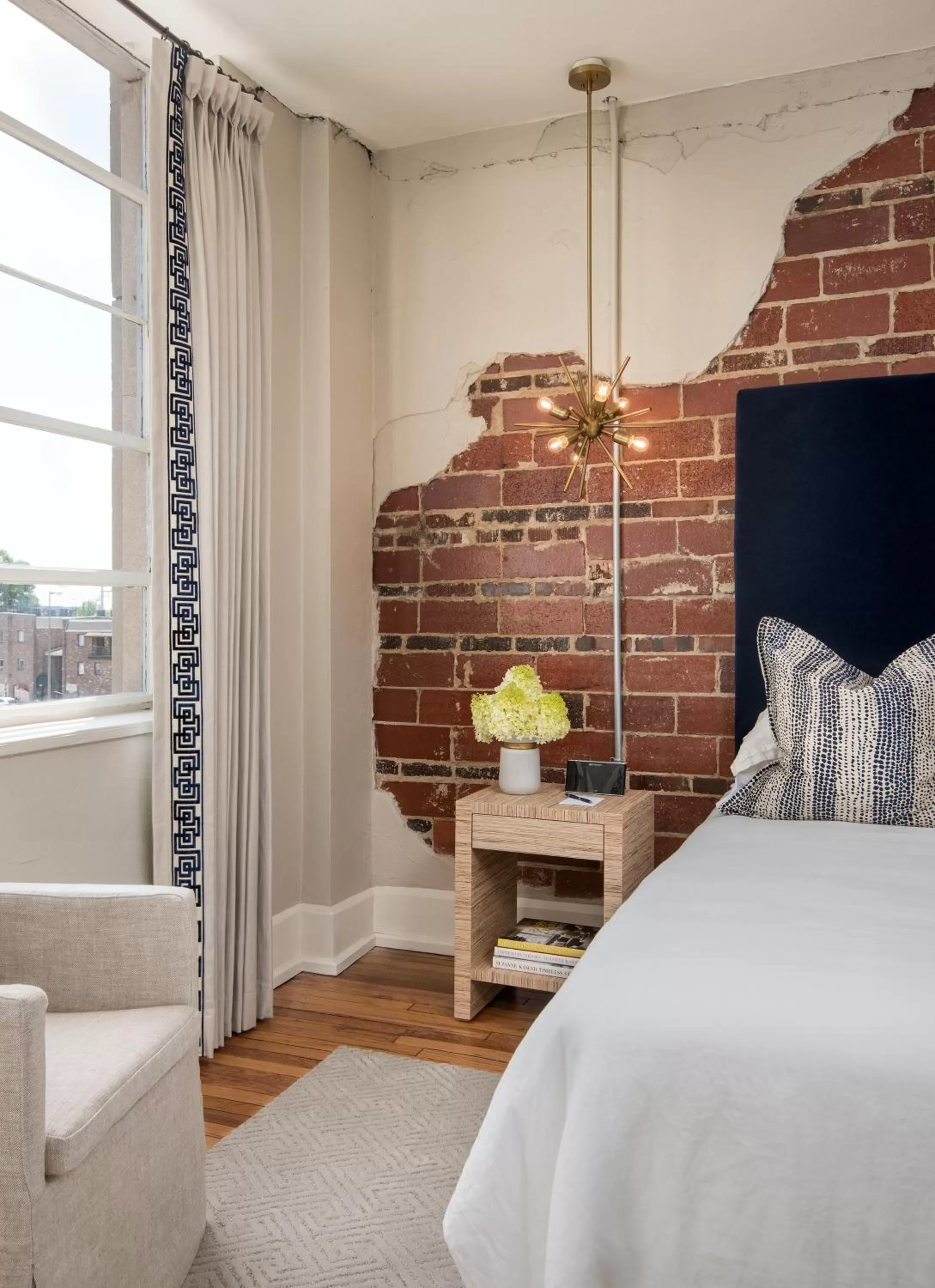 Bed in The Stricklin Hotel- Florence