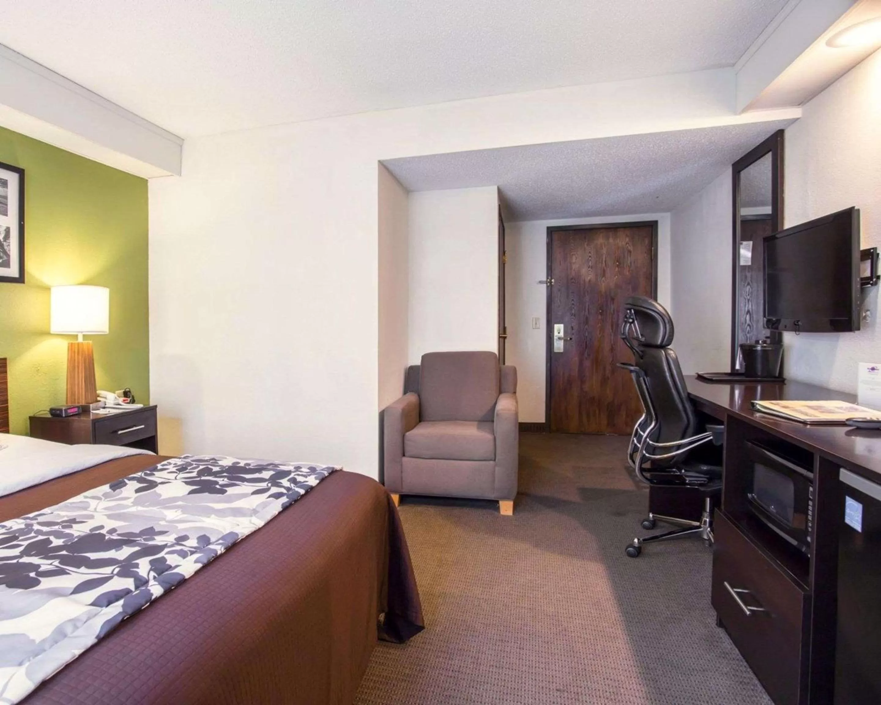 Photo of the whole room in Sleep Inn Nashville North - Downtown Area