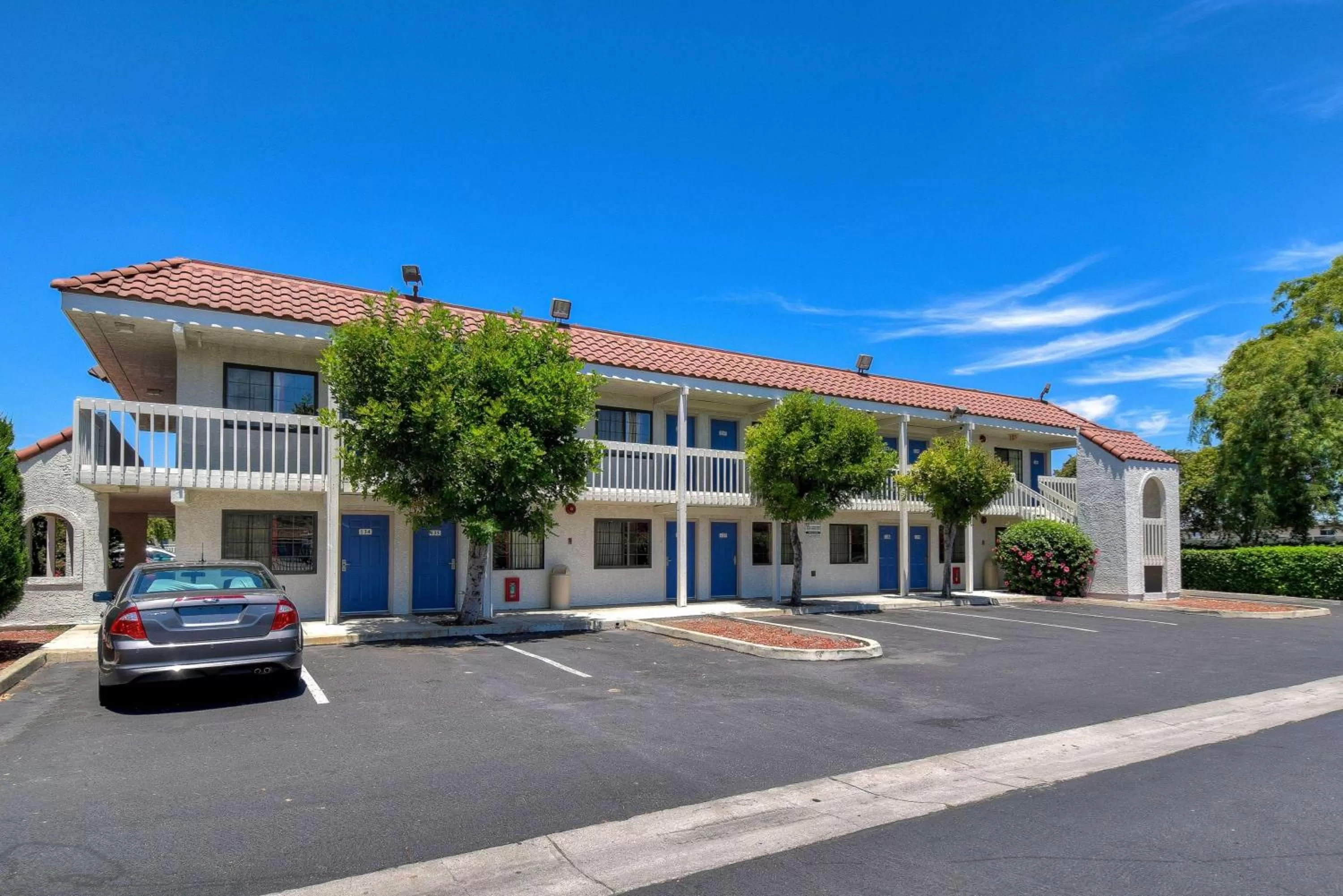 Property building in Motel 6-Pomona, CA - Los Angeles
