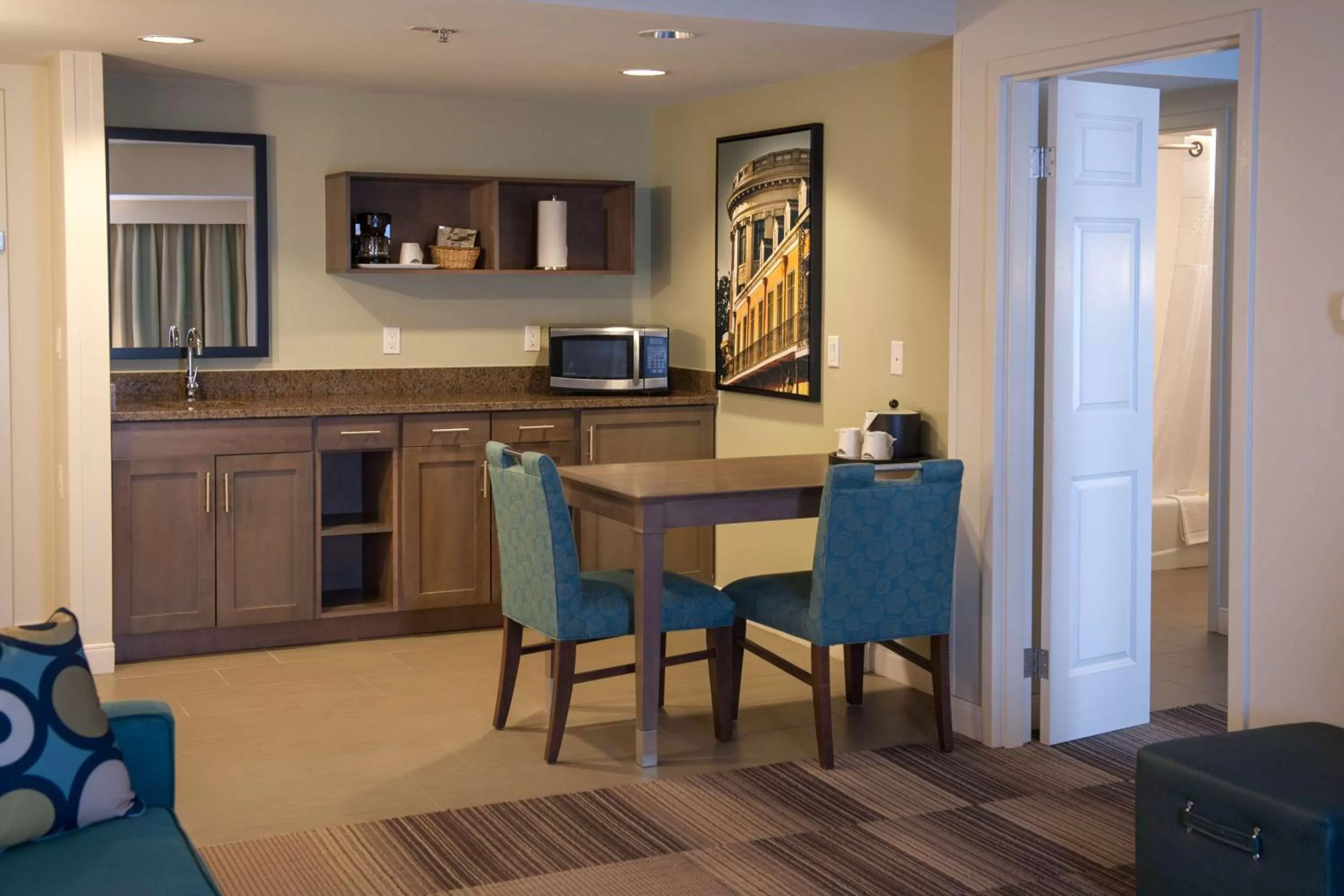 Kitchen or kitchenette in Hampton Inn & Suites New Orleans/Elmwood