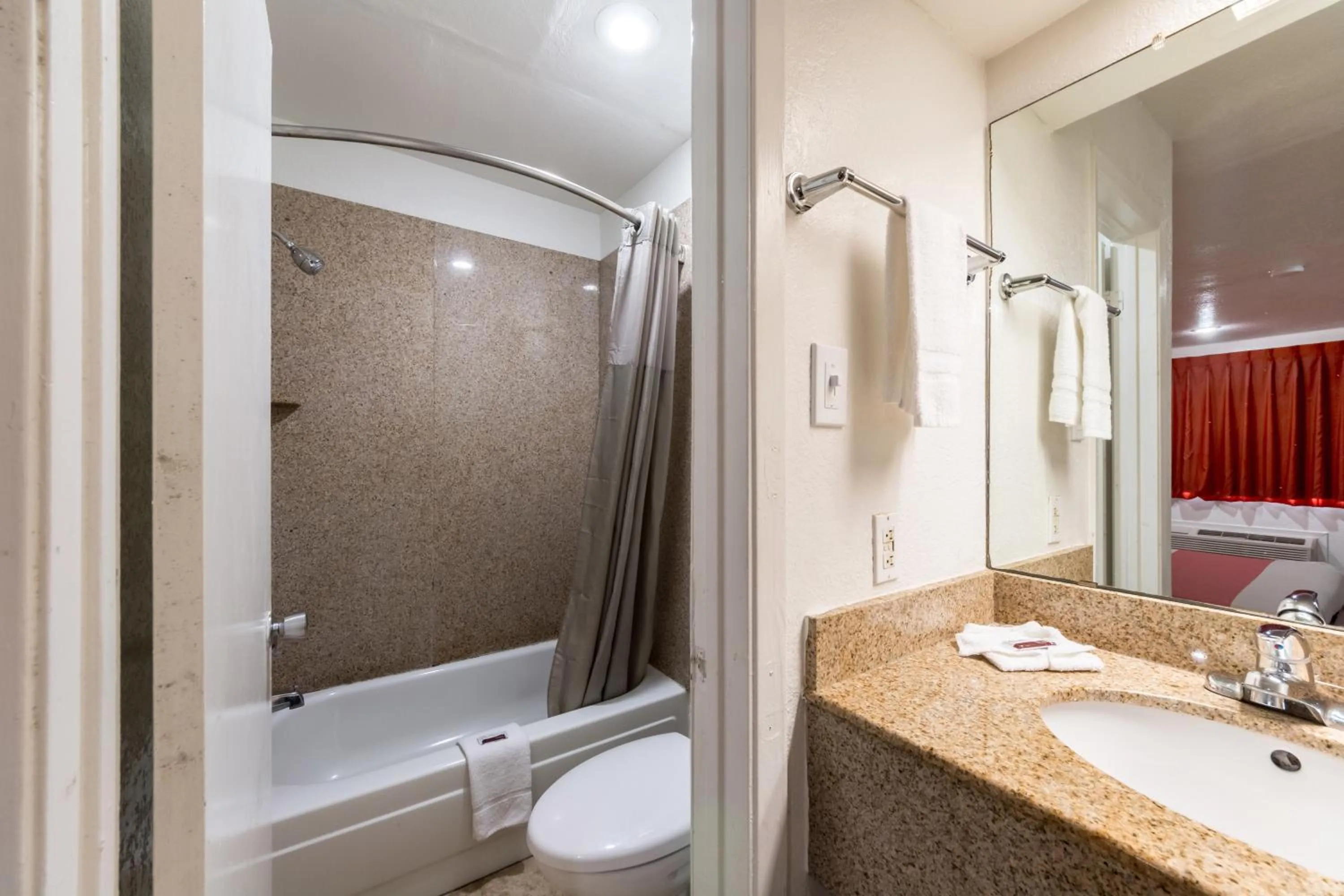 Bedroom in Motel 6 San Antonio, TX - Frost Bank Center