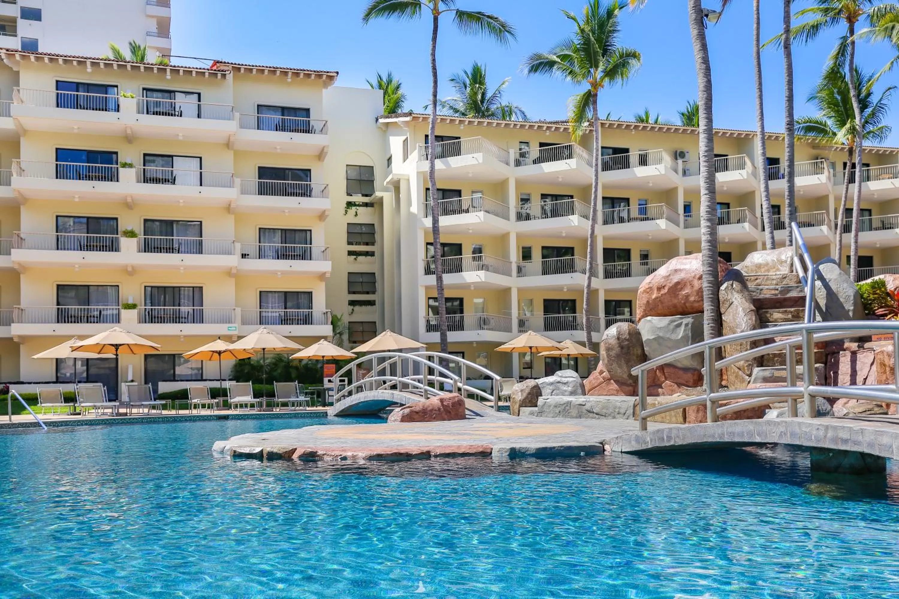 Swimming pool in Villa del Palmar Beach Resort & Spa Puerto Vallarta
