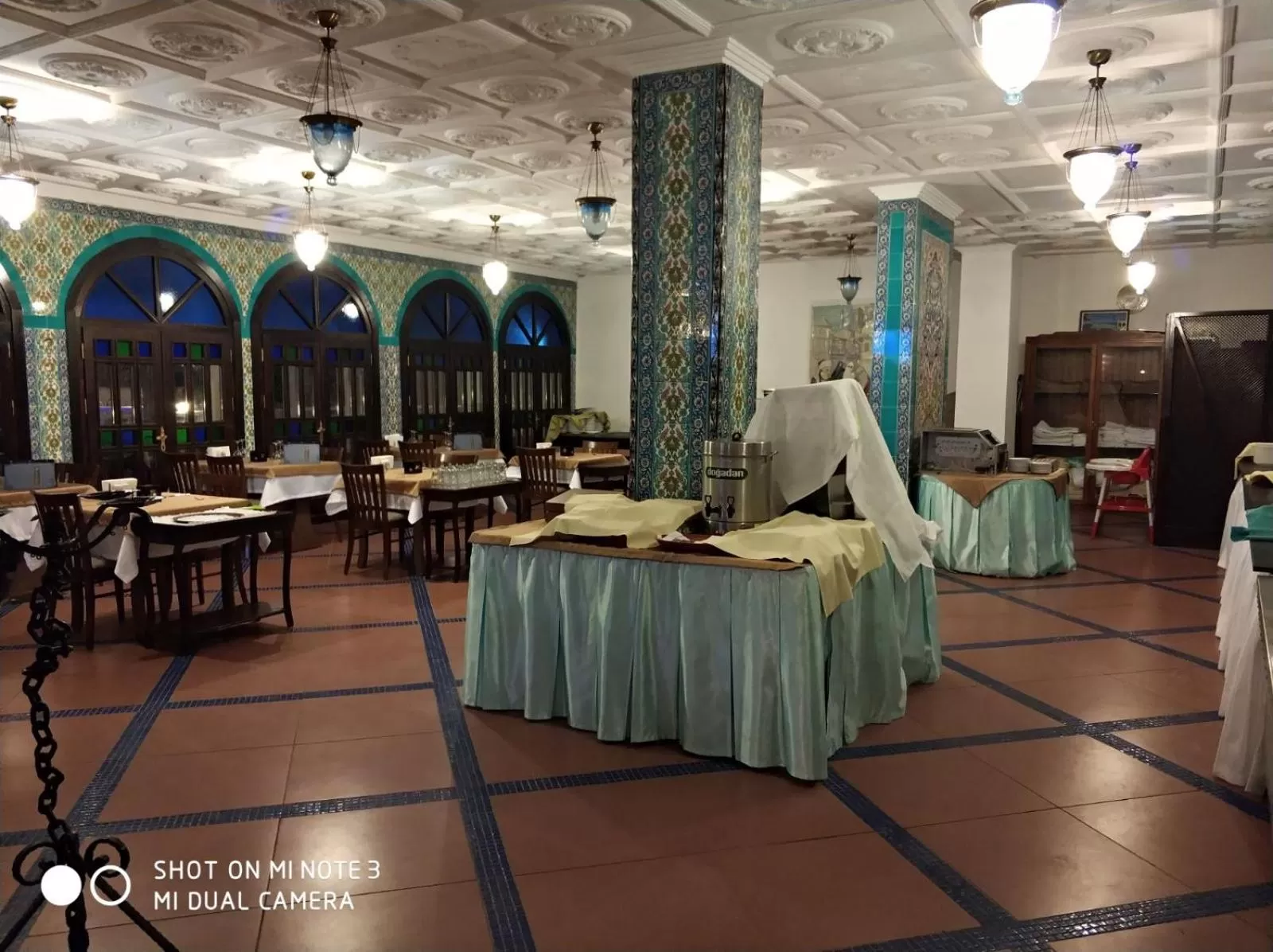 Restaurant/places to eat in Altinsaray Hotel