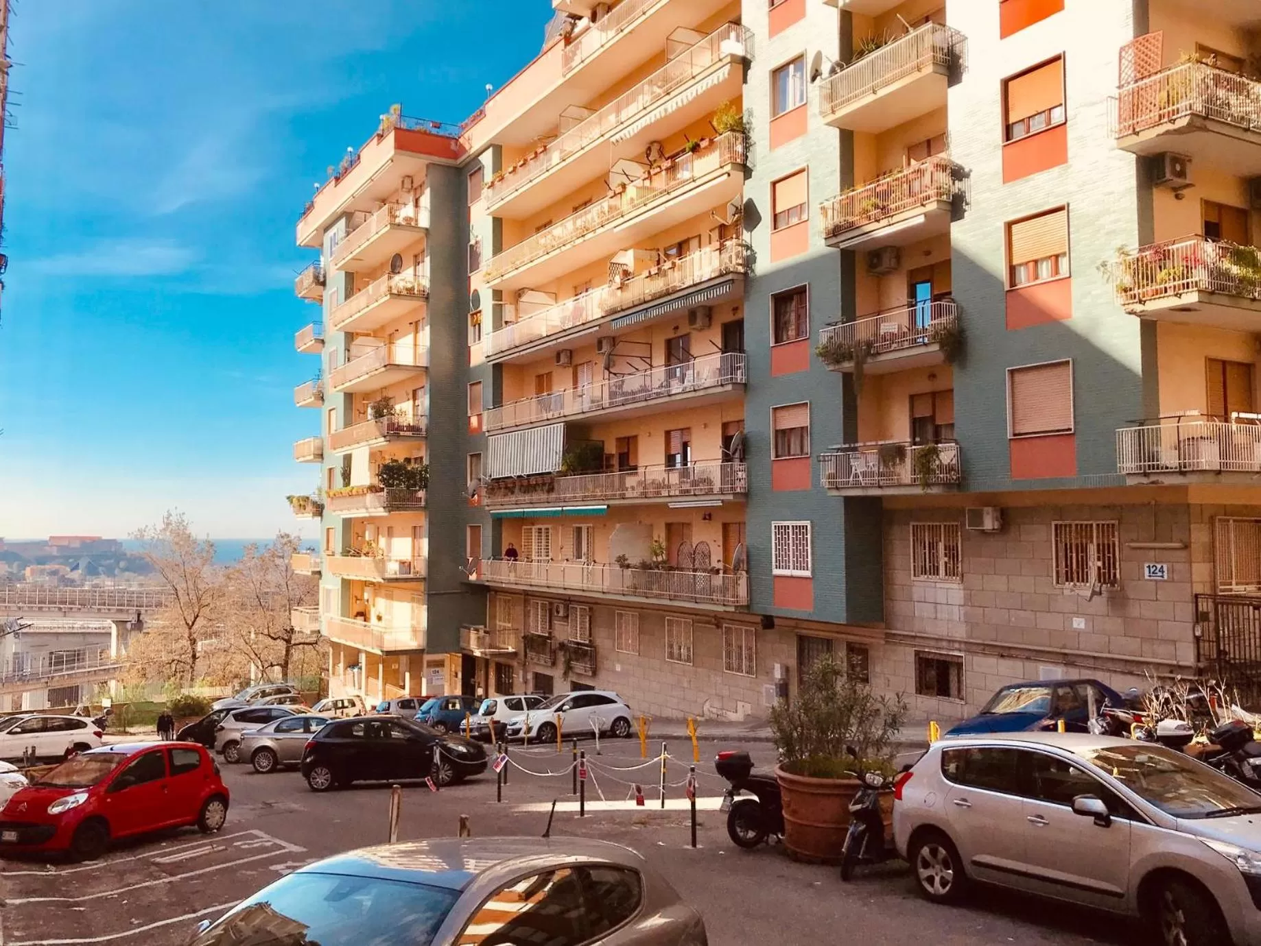 Property building in Il ramo d'oro