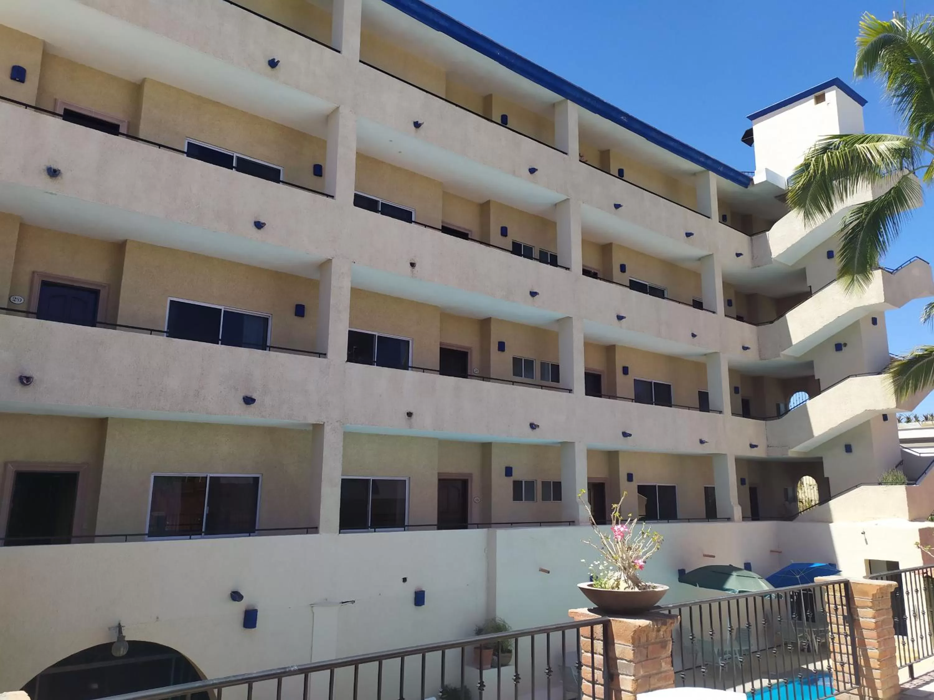 Property building in Las Gaviotas Condo-Hotel La Paz BCS