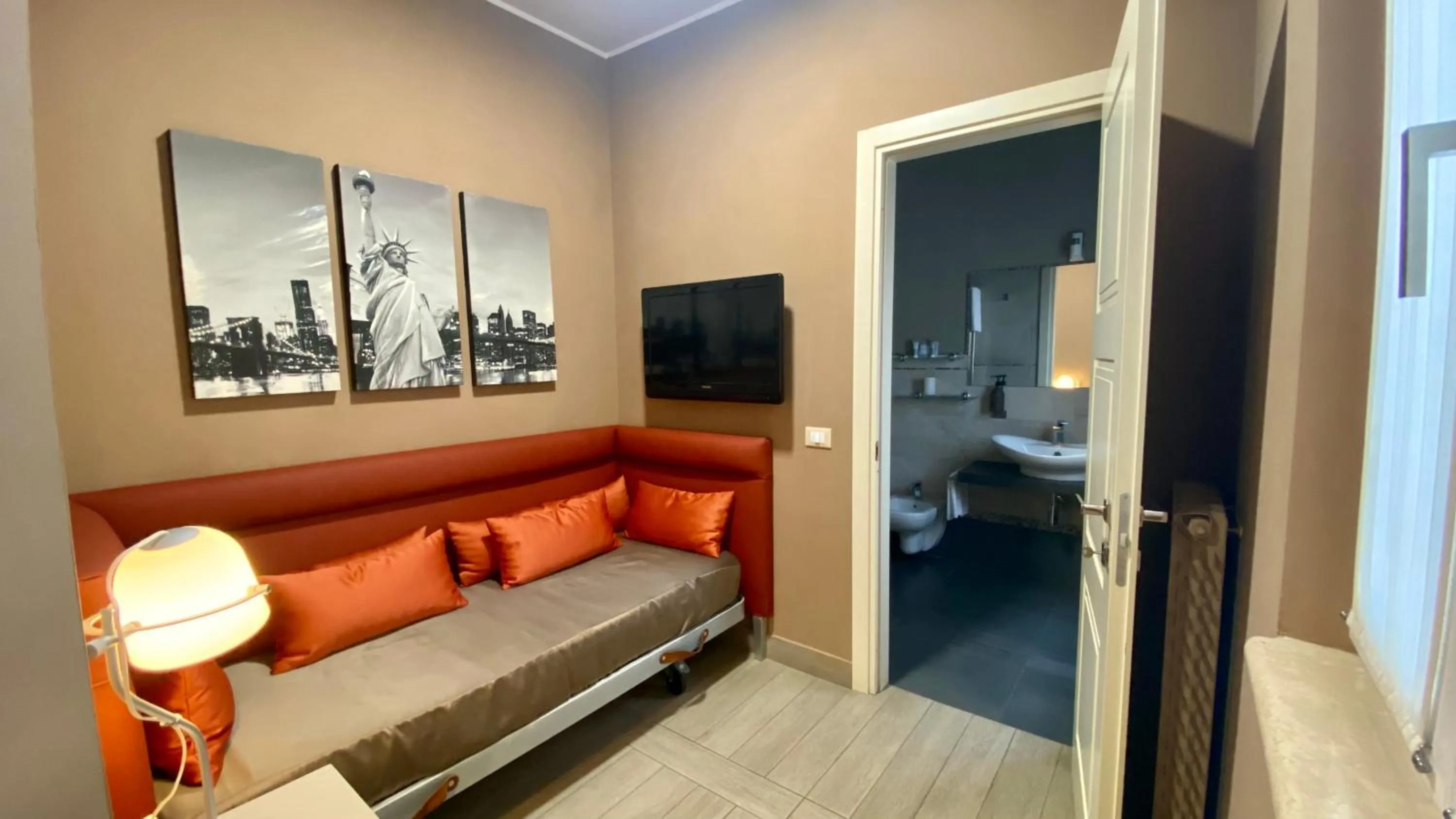 Bed in Halex room&food