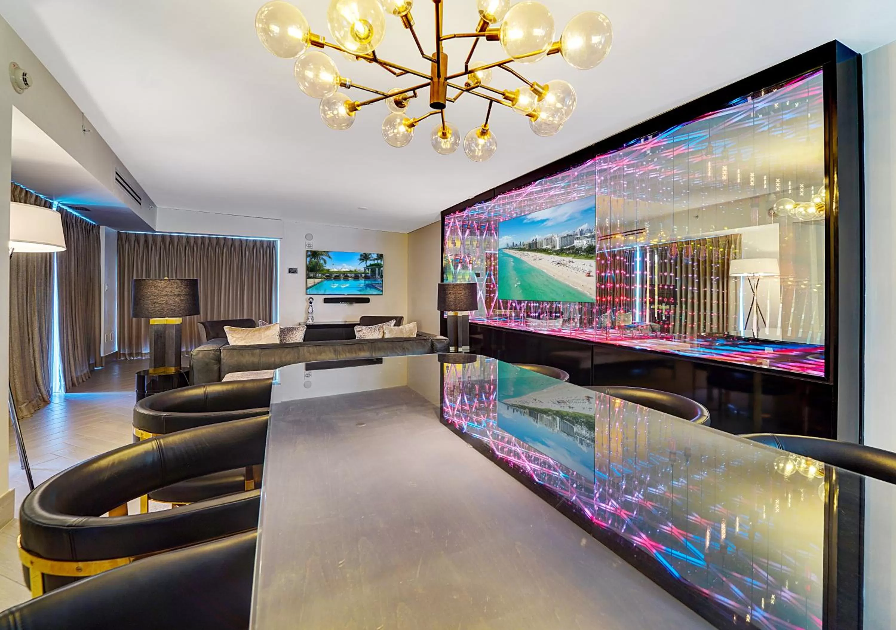 Living room in The Sagamore Hotel South Beach