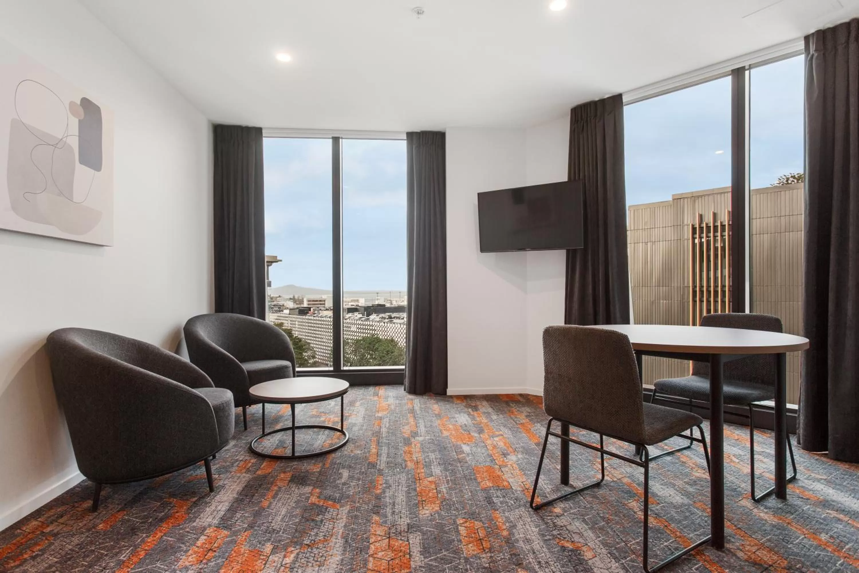 One-Bedroom King Apartment with Kitchenette - Non-Motorway Facing in Ramada by Wyndham Newmarket Auckland