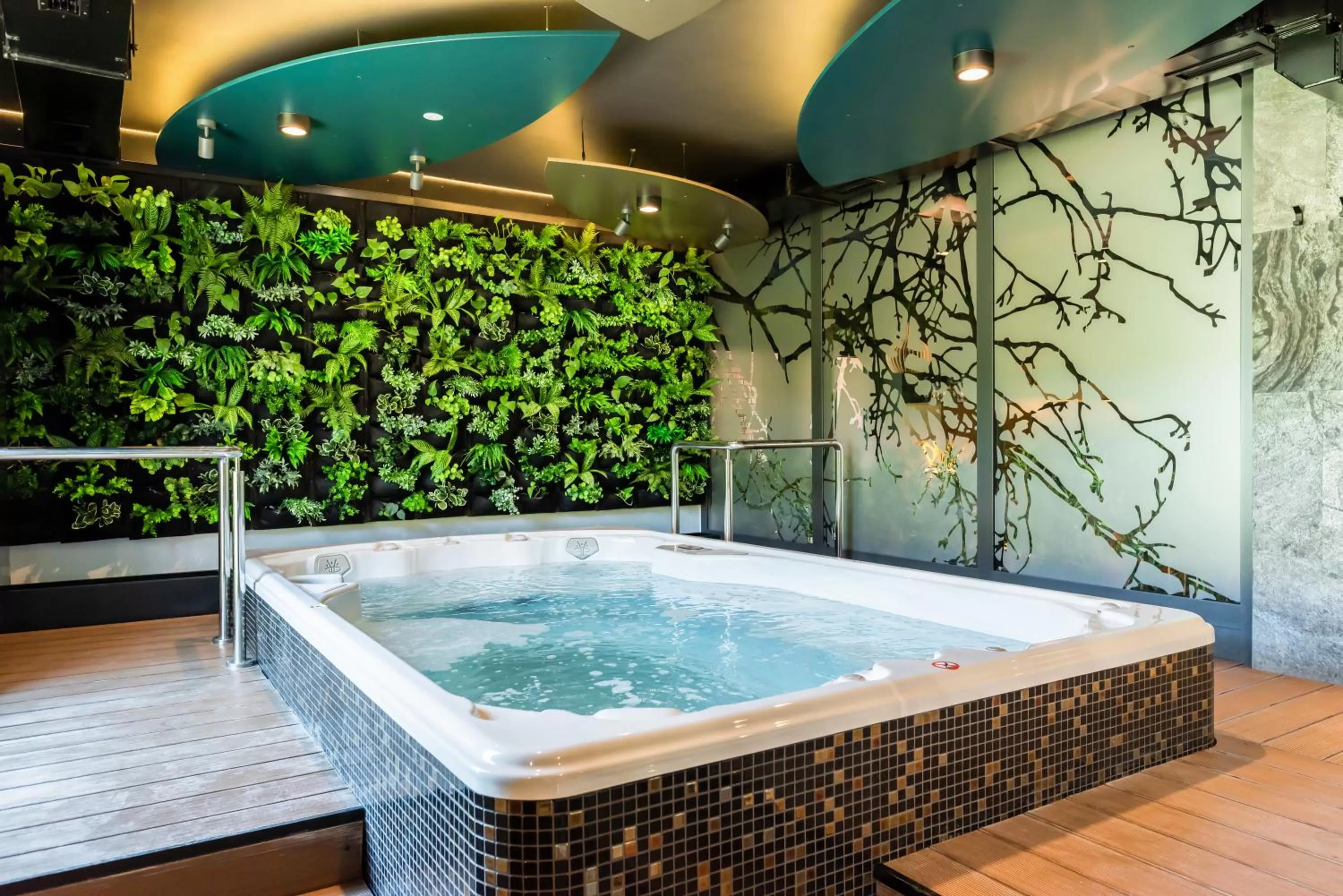 Hot Tub in FOLGA - Hotel, Restauracja, Browar, SPA