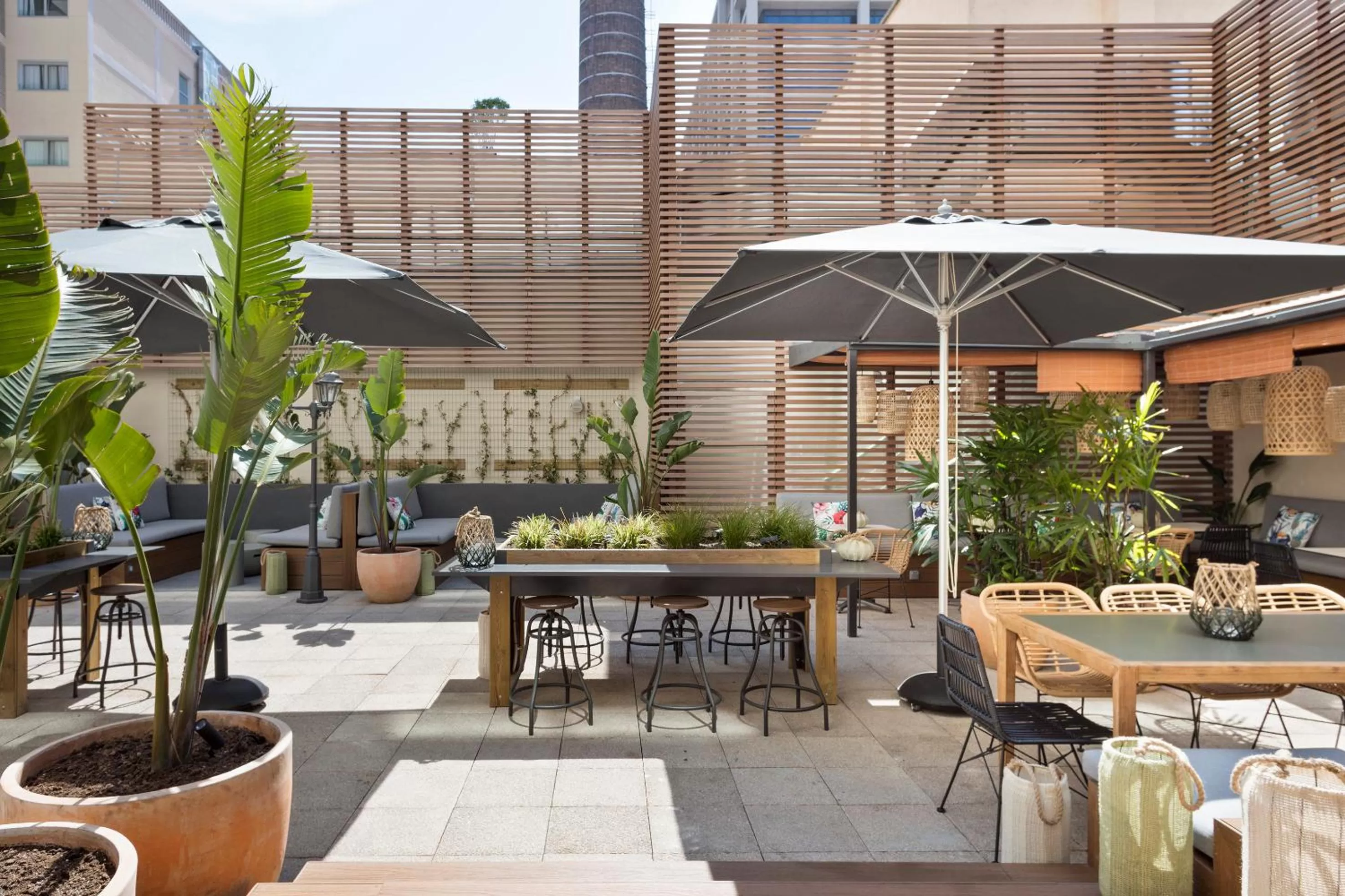 Restaurant/places to eat in INNSiDE by Meliá Barcelona Apolo