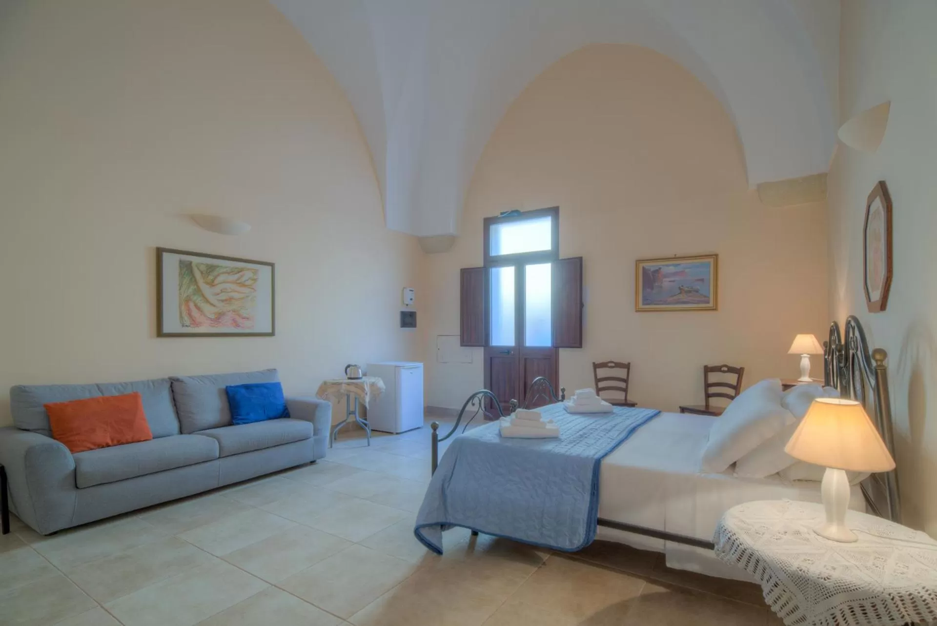 Photo of the whole room in Lu Caffa by Typney