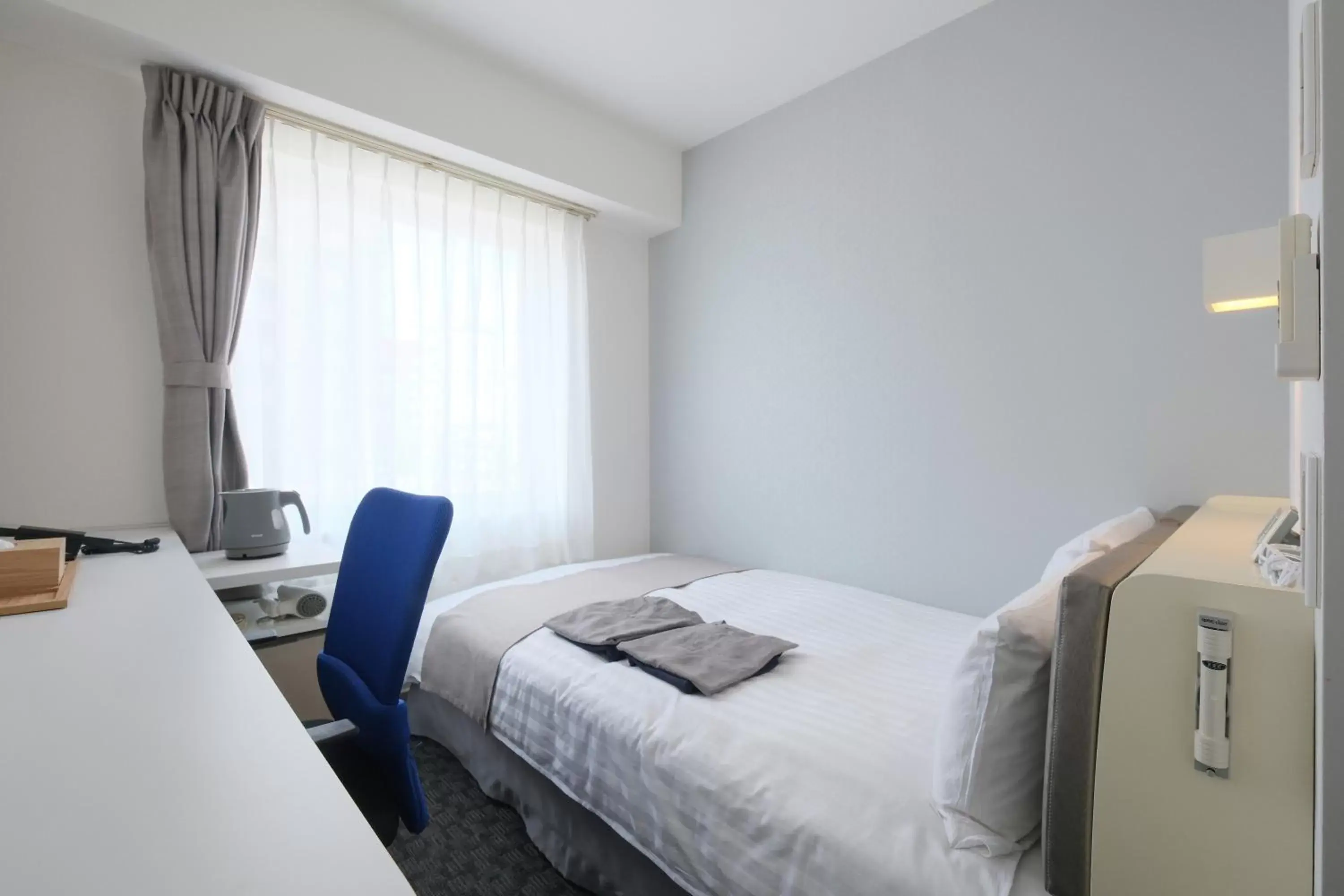 Semi DBL Room without TV - Non-Smoking in Fukuyama Oriental Hotel Semi DBL Room without TV - Non-Smoking in Fukuyama Oriental Hotel