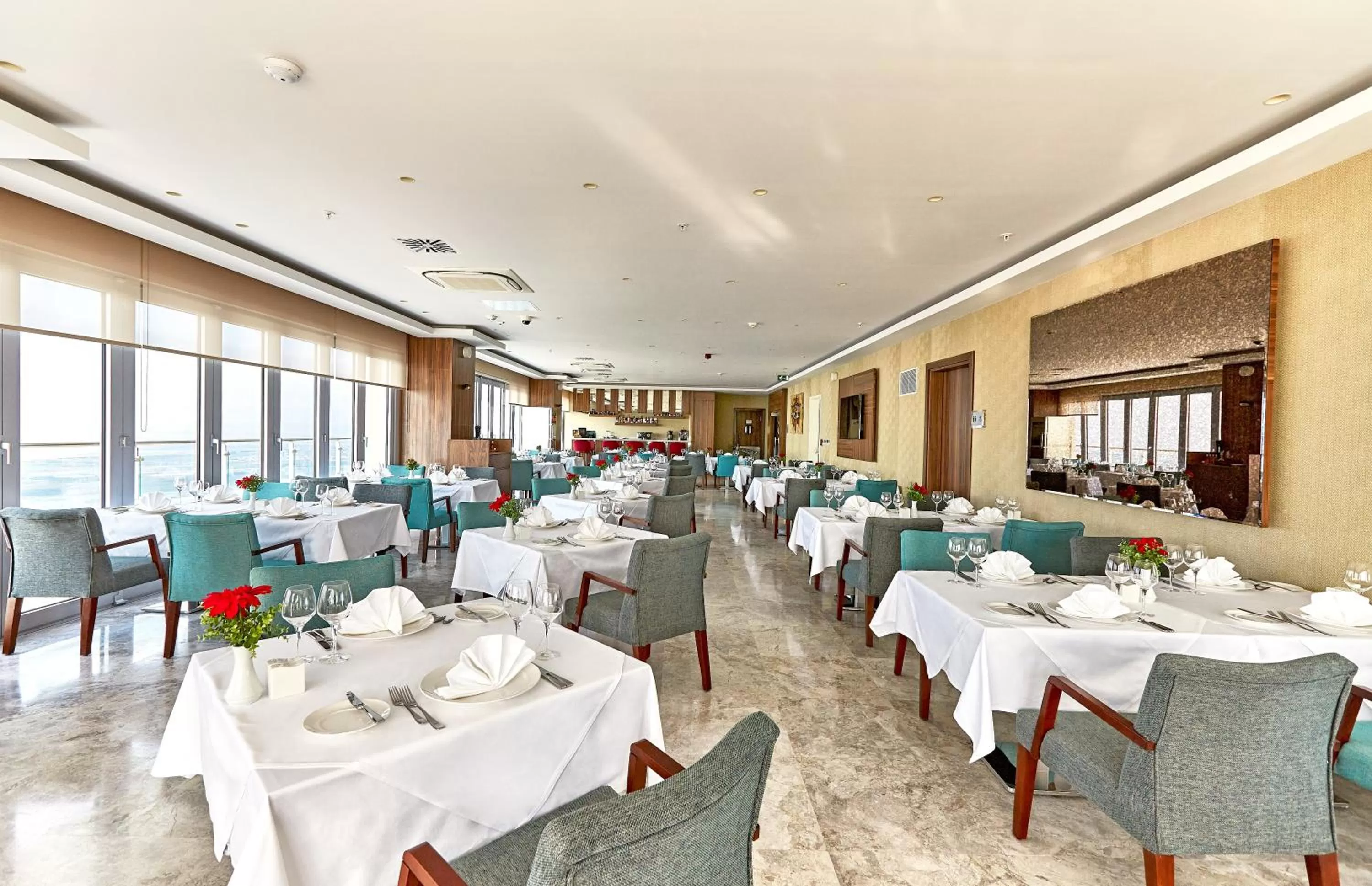 Restaurant/places to eat in Tuyap Palas