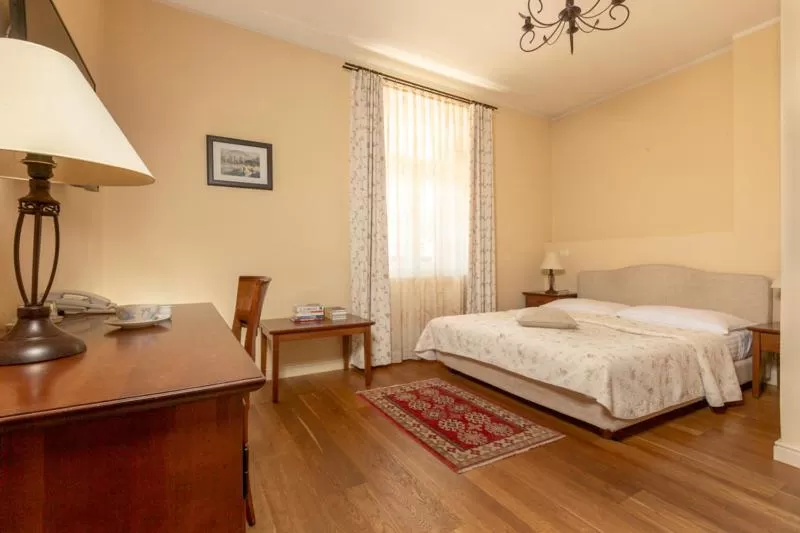 Bed in Hotel Slamič Ljubljana