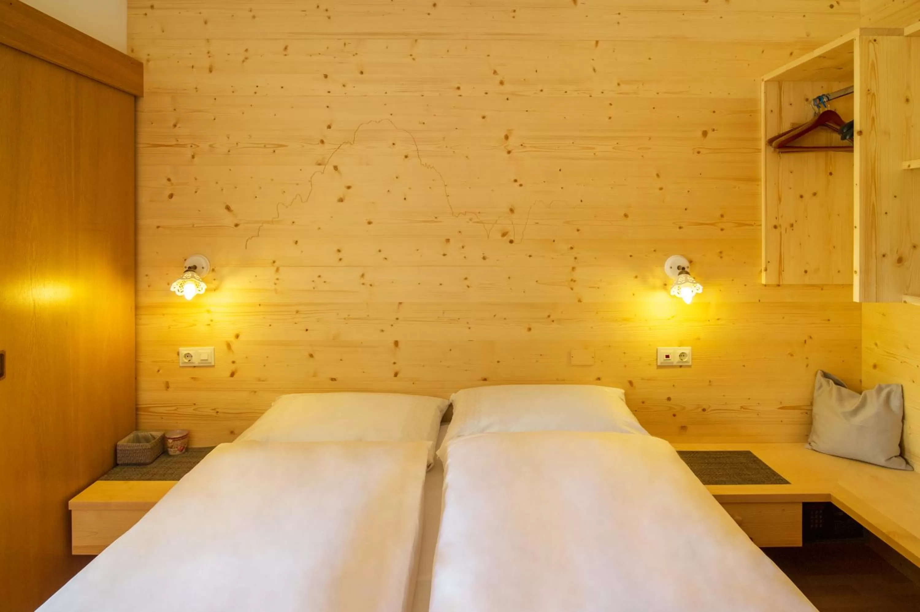 Photo of the whole room, Bed in Villa Insam