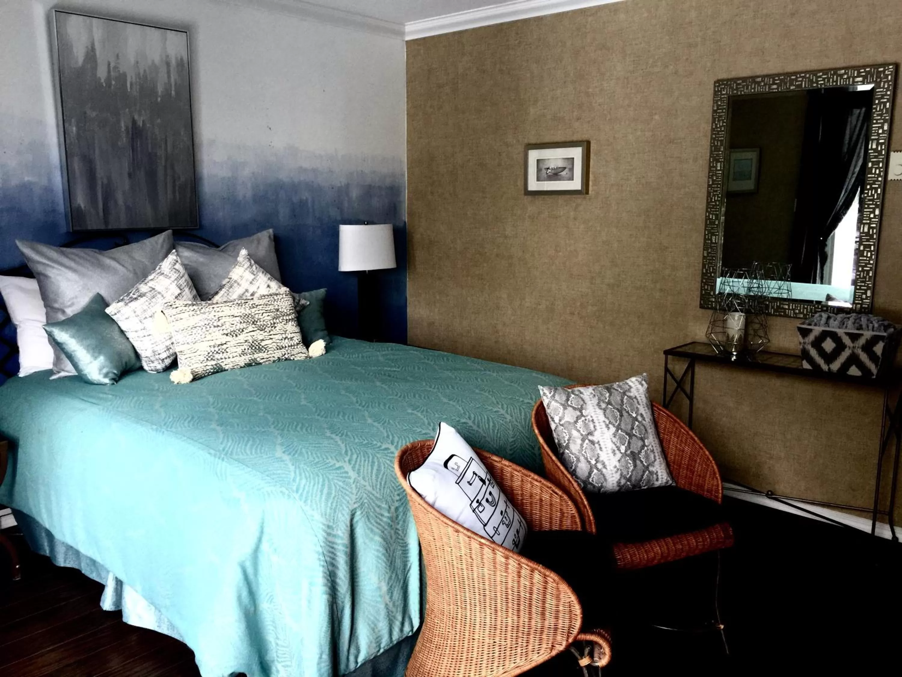 Bed in Evergreen Bed & Breakfast