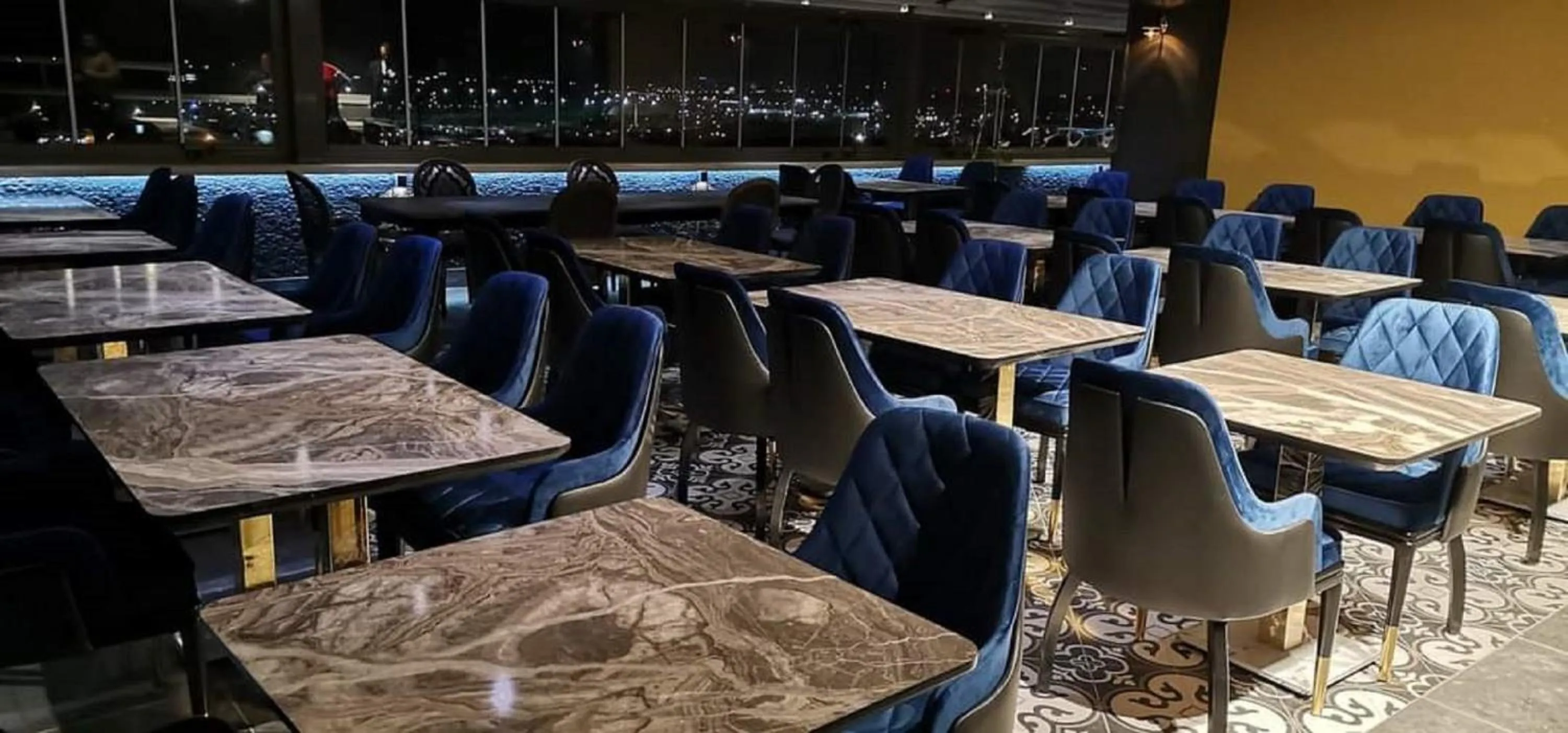 Restaurant/Places to Eat in Selenay Hotel