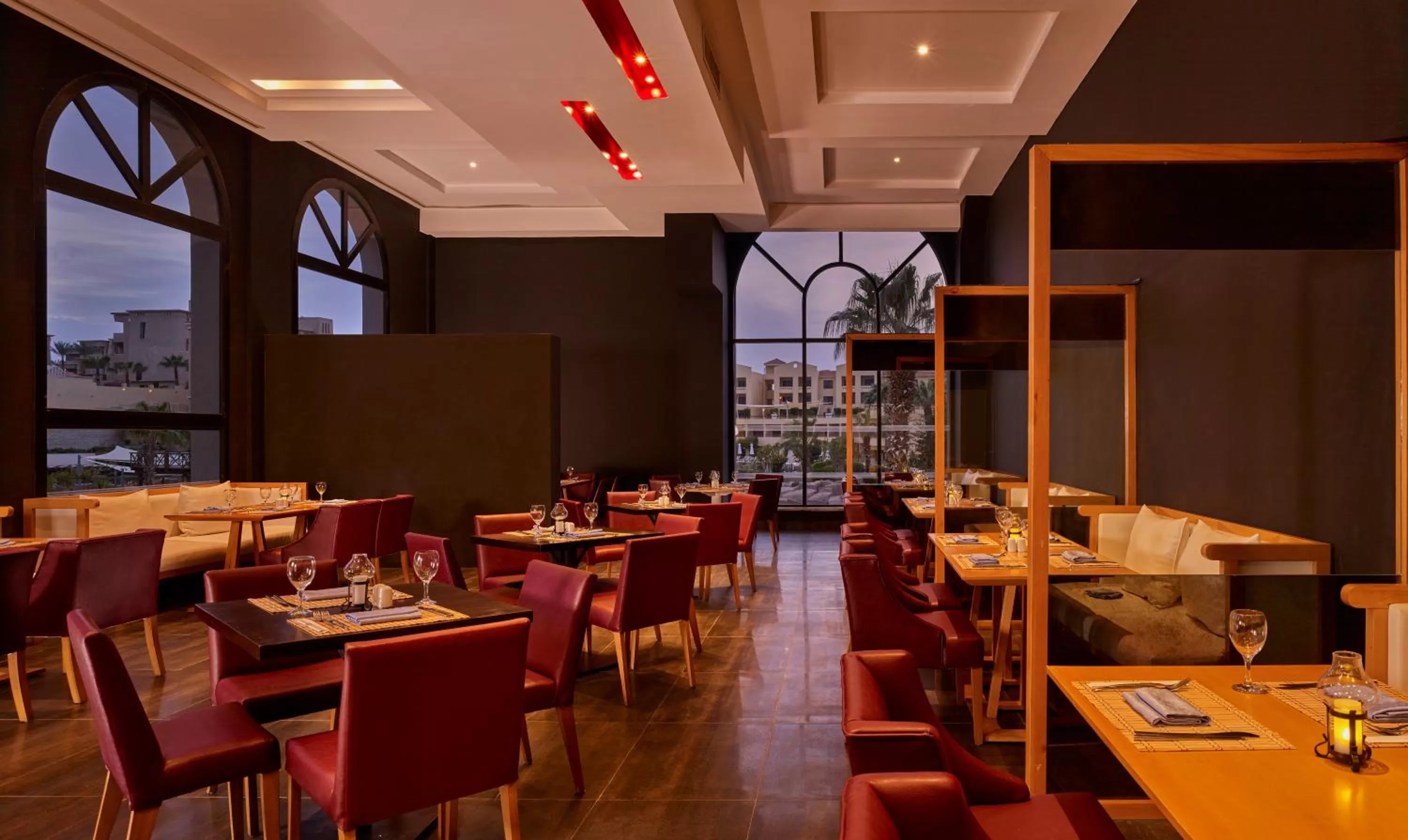 Restaurant/places to eat in Coral Sea Aqua Club Resort