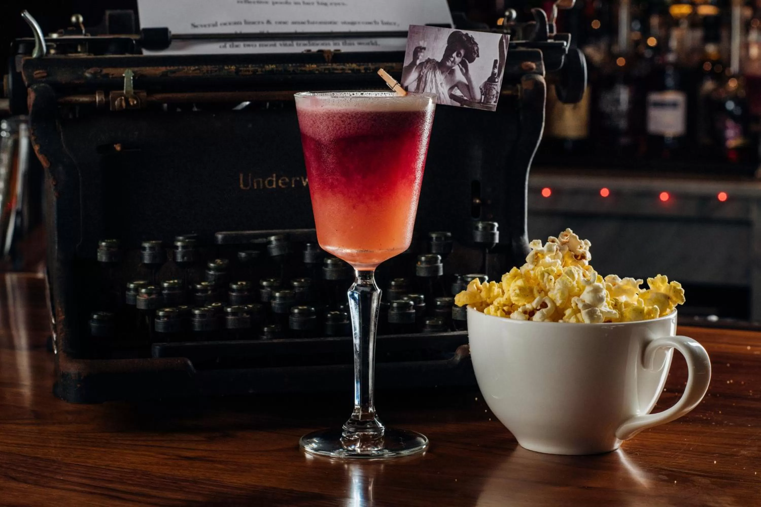 Communal lounge/ TV room in Hotel Vinache