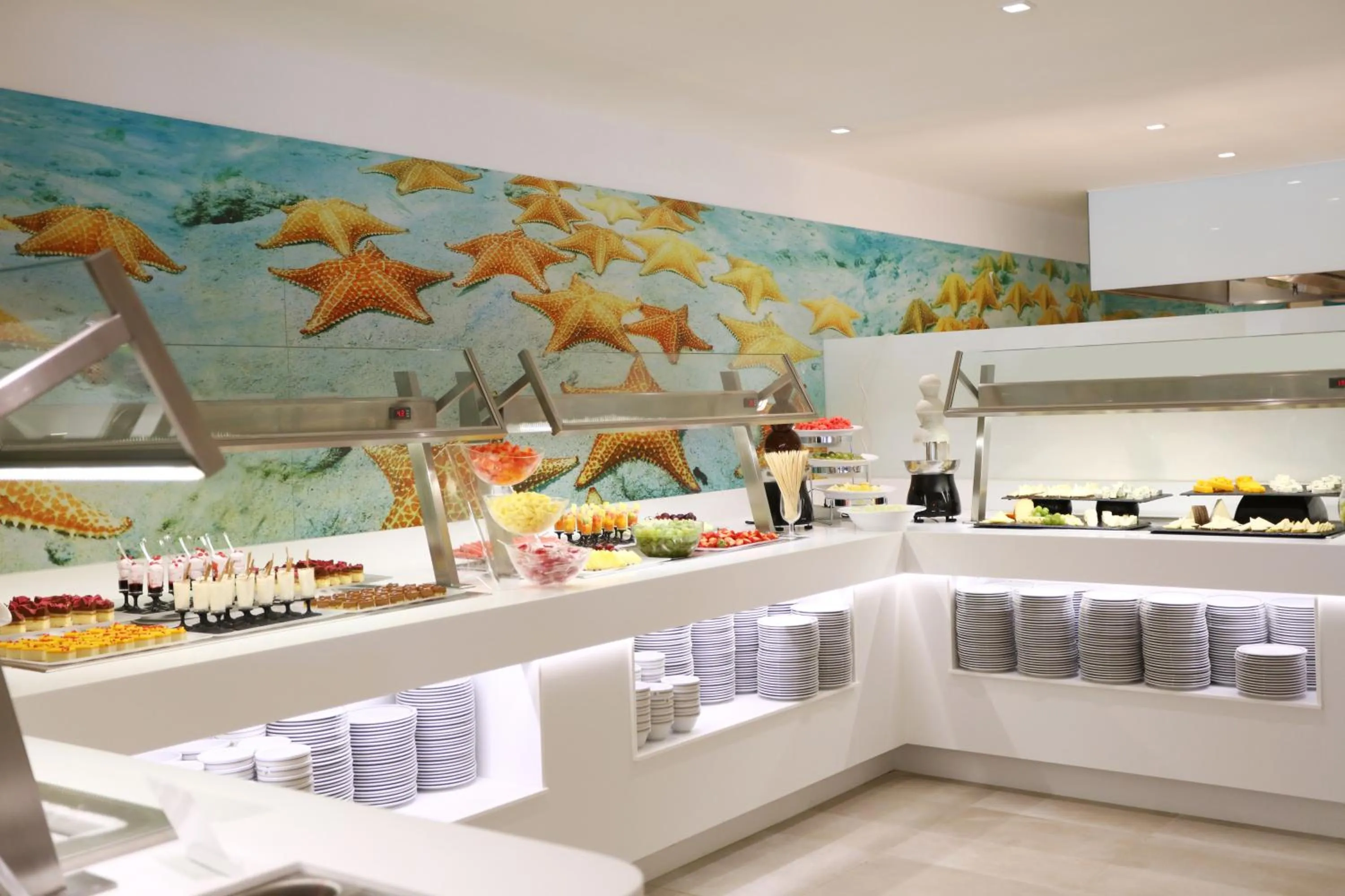 Restaurant/places to eat in Iberostar Selection Santa Eulalia Adults-Only Ibiza