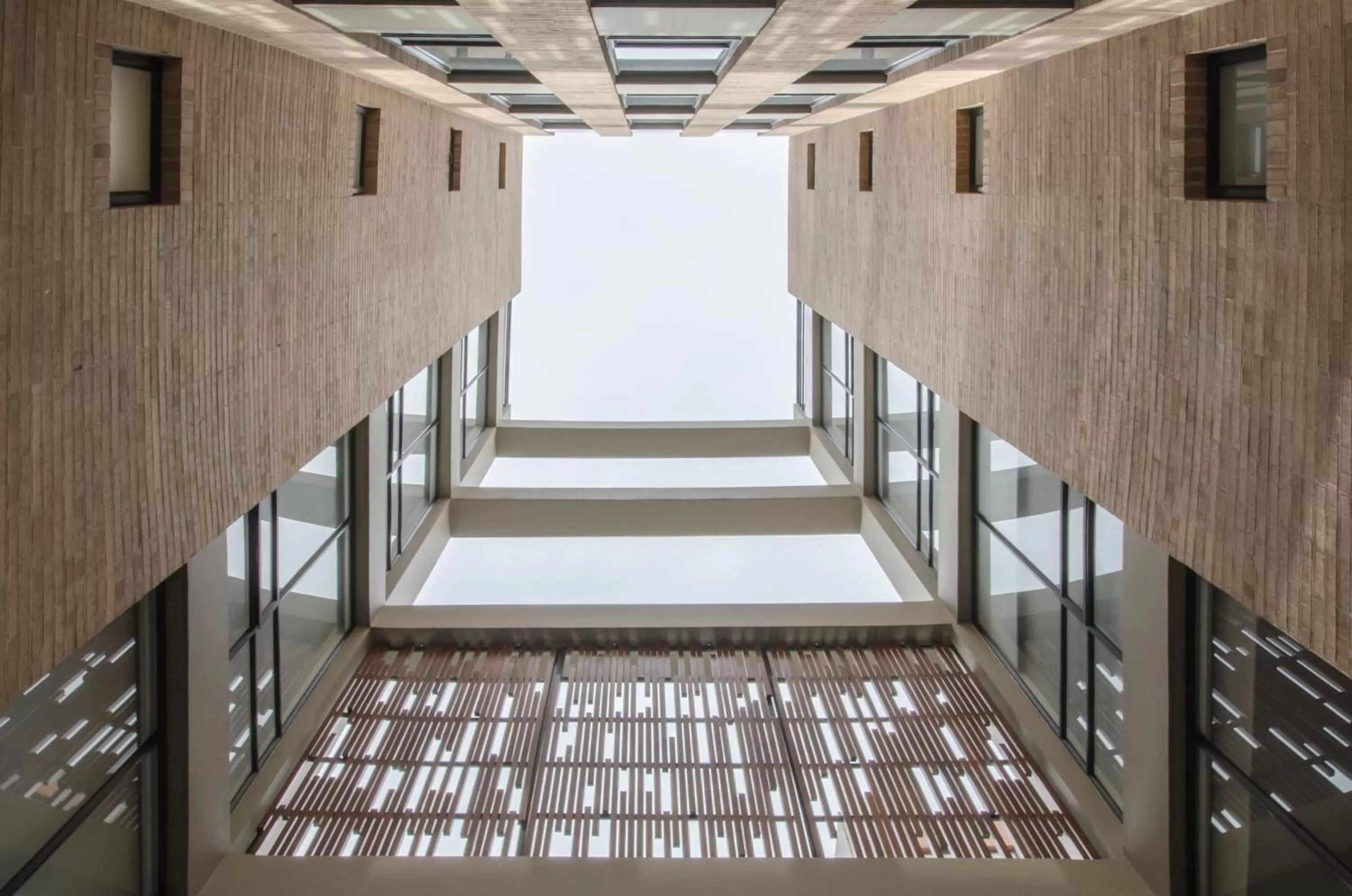 Property building, Balcony/Terrace in ZITU 106