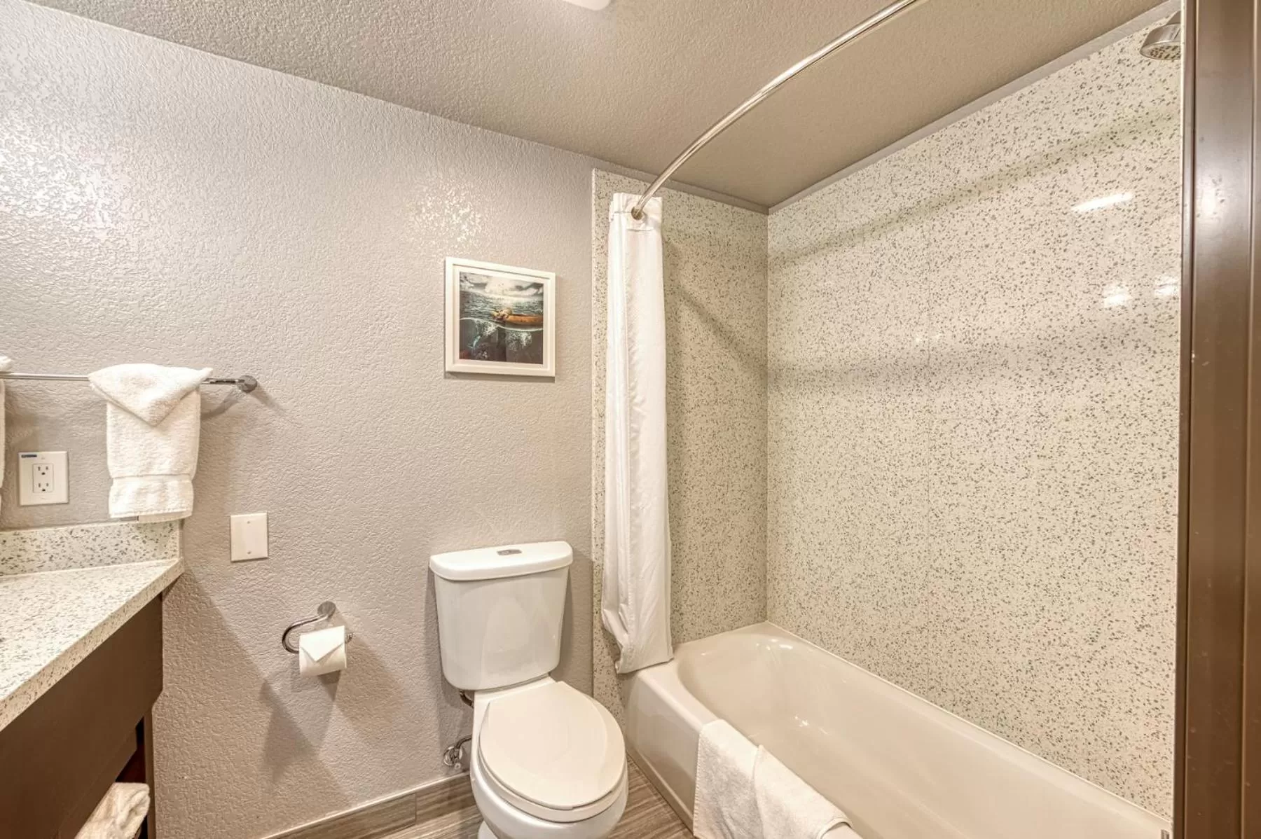 Shower in Amanzi Hotel, an Ascend Collection Hotel