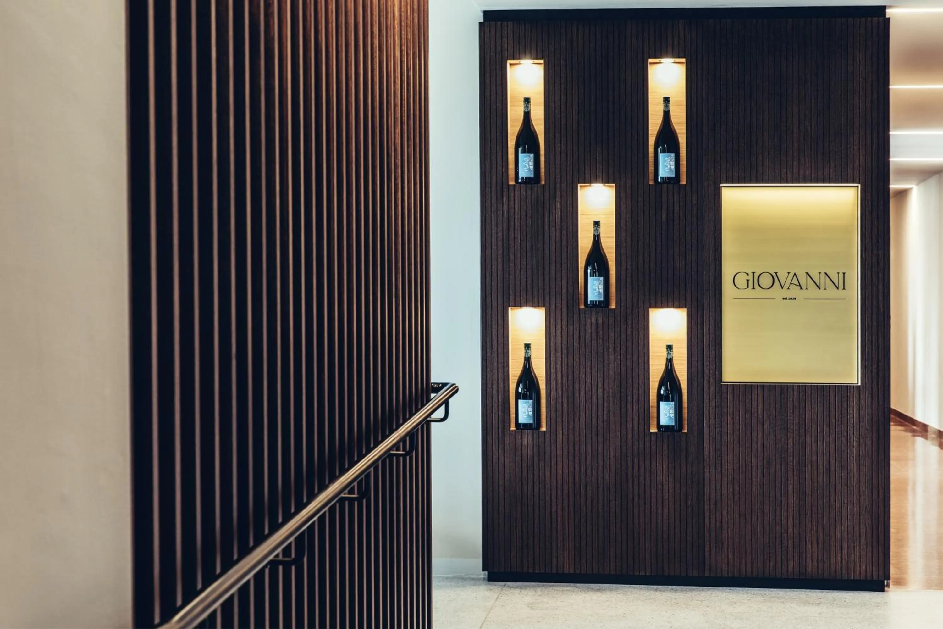 Lounge or bar in Hotel Dermuth Klagenfurt