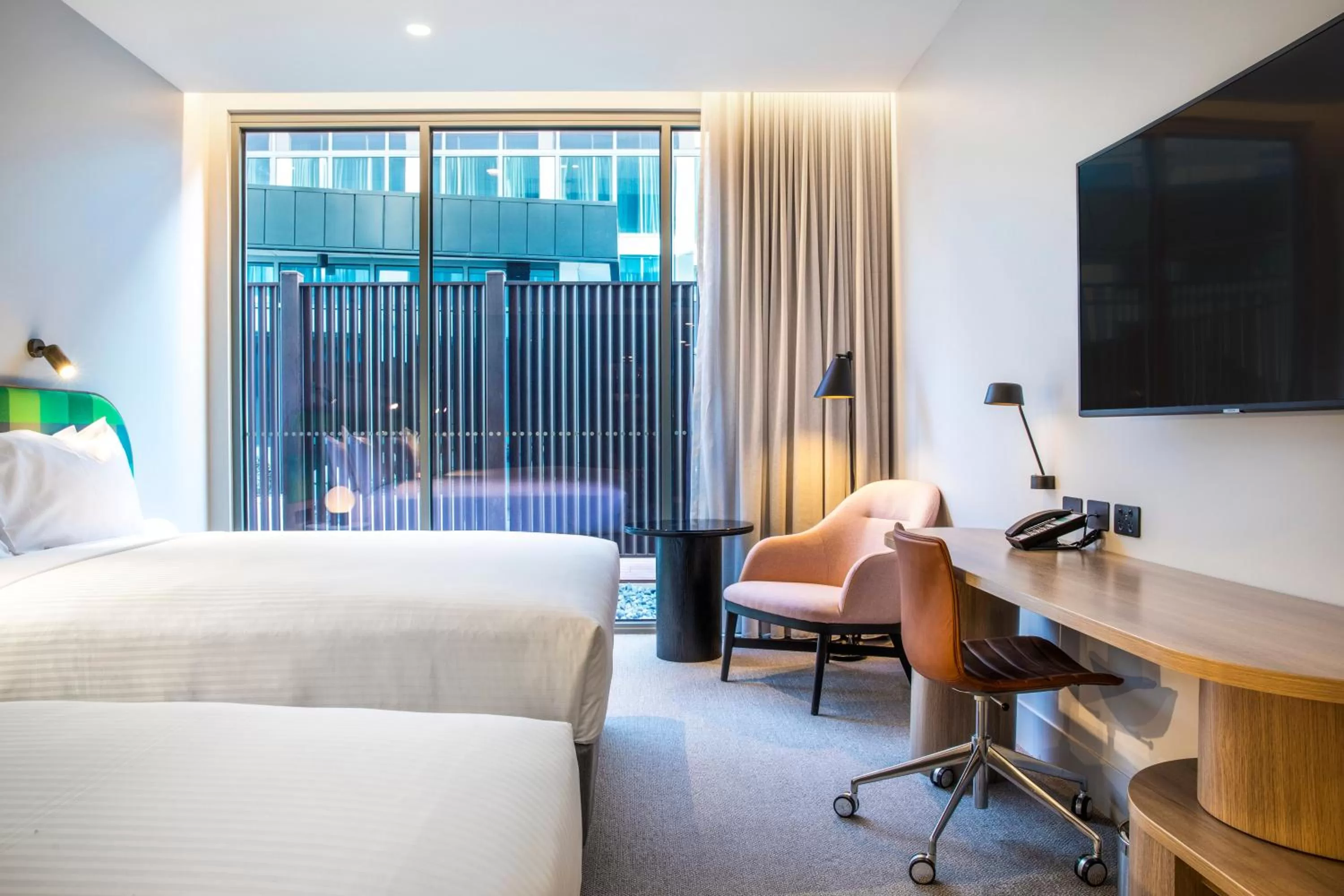 Photo of the whole room, Bed in Holiday Inn Werribee by IHG