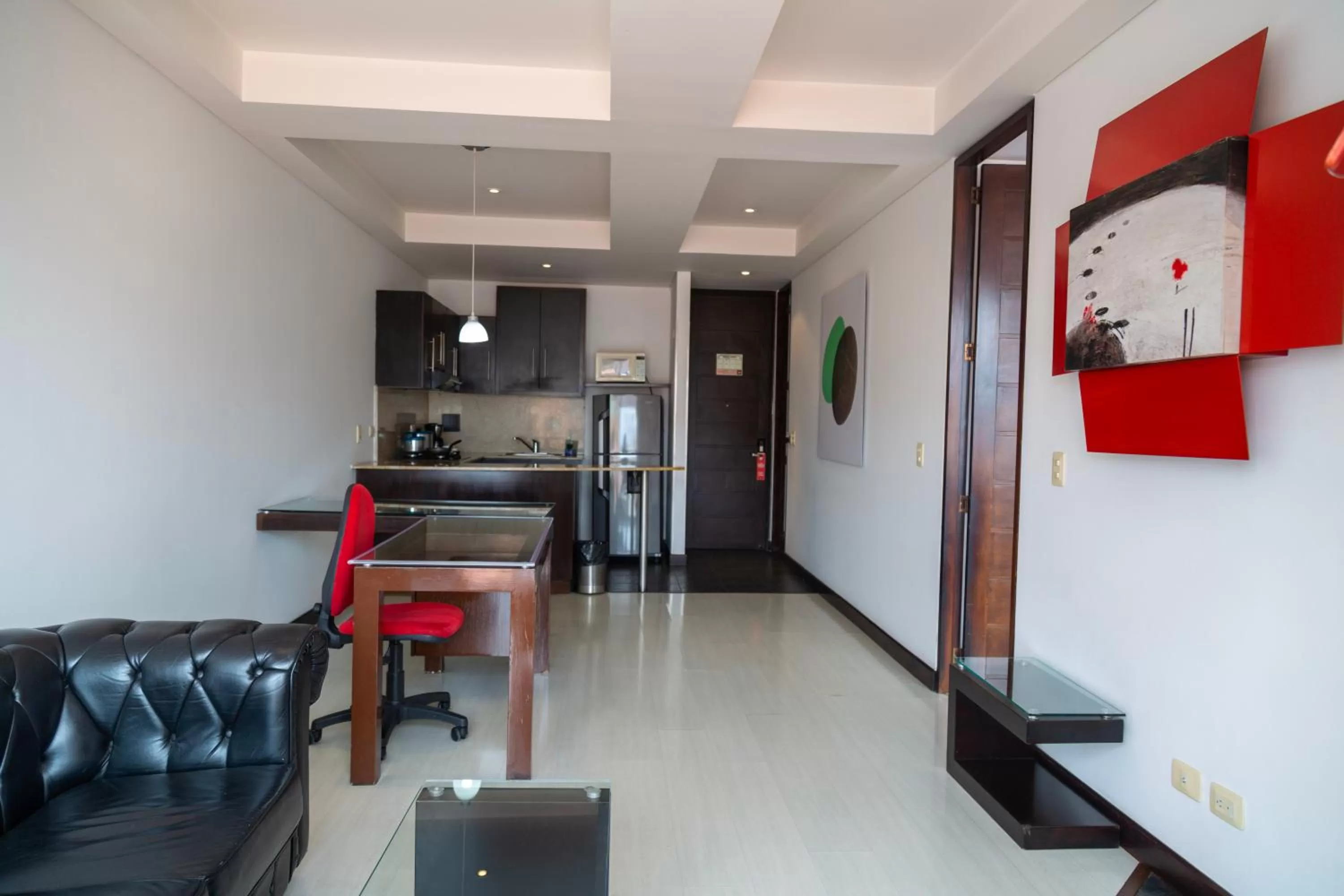 Kitchen or kitchenette in Hotel 104 Art Suites