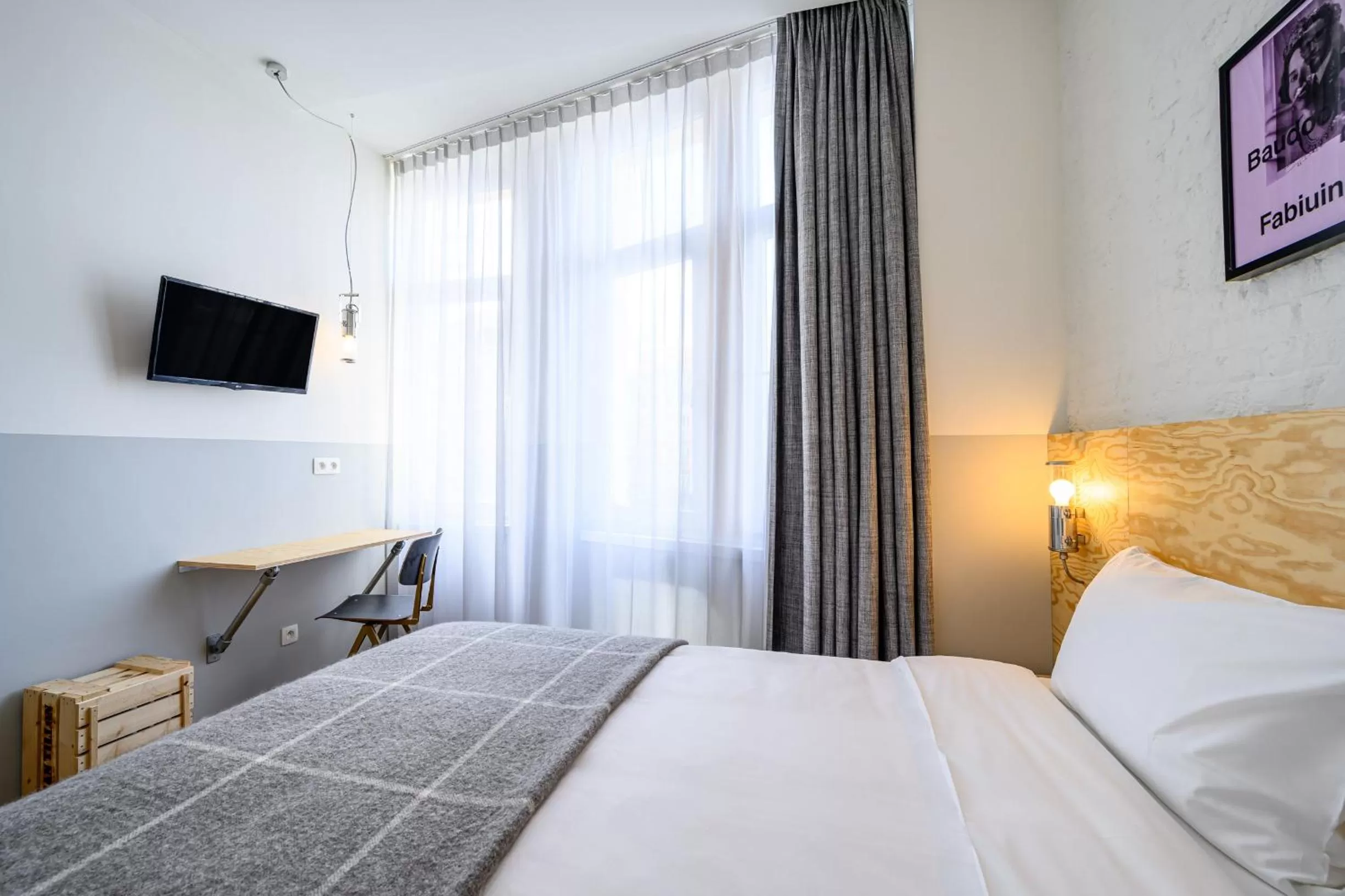 Photo of the whole room, Bed in Hotel La Grande Cloche