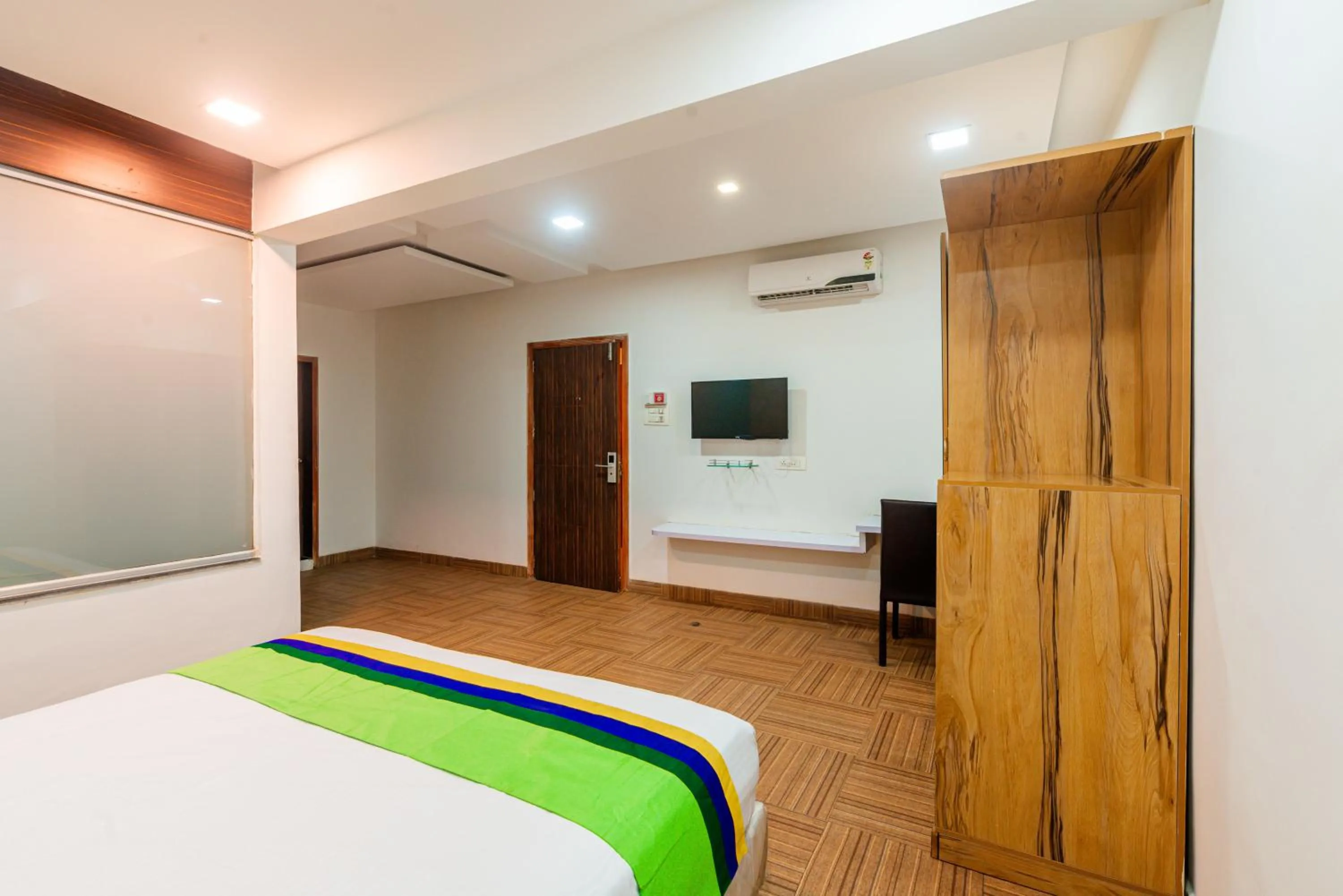 Bed in Treebo Trend Spring Brooks - Koregaon Park