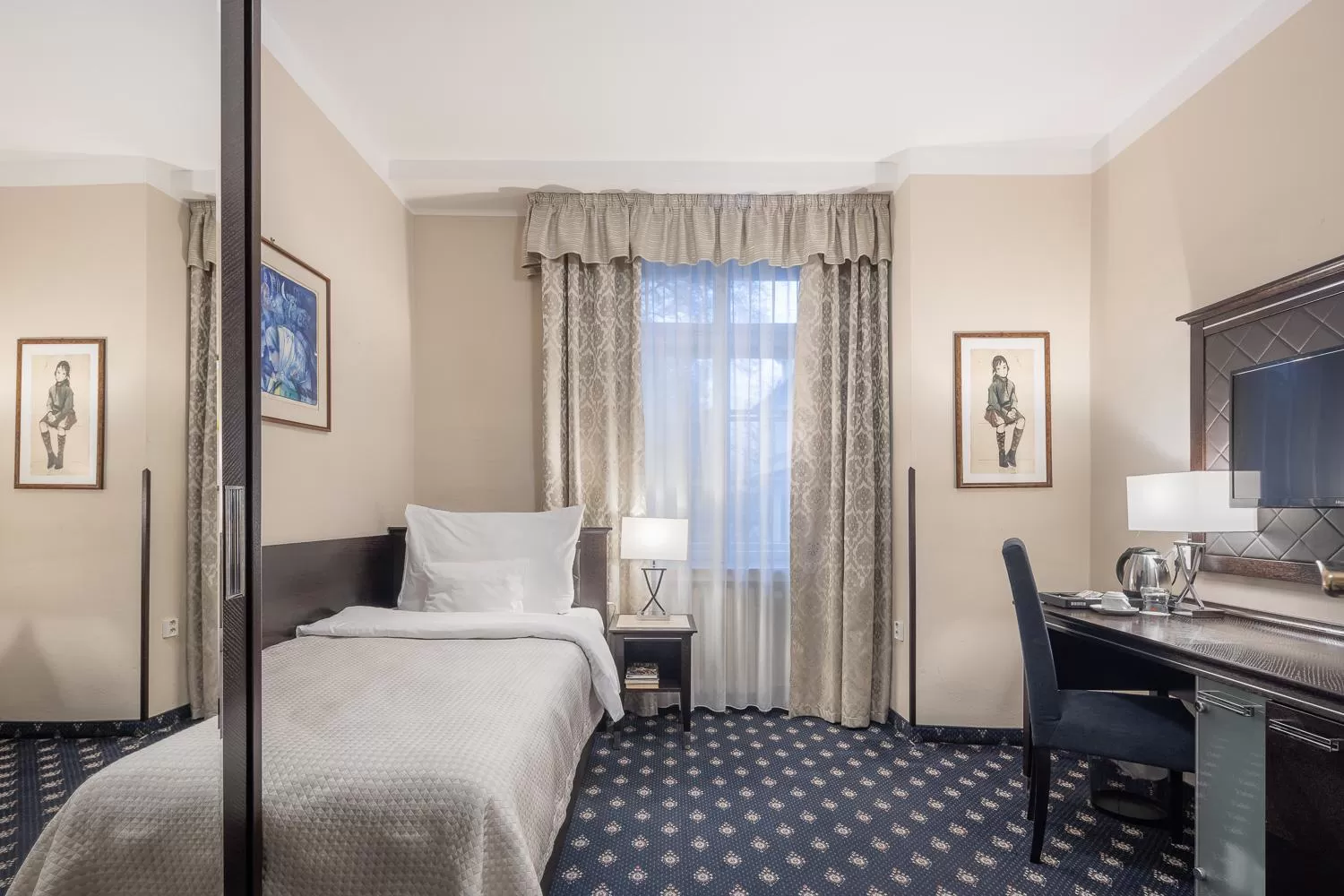 Bedroom, Bed in Pytloun Old Armoury Hotel Prague, Stará Zbrojnice