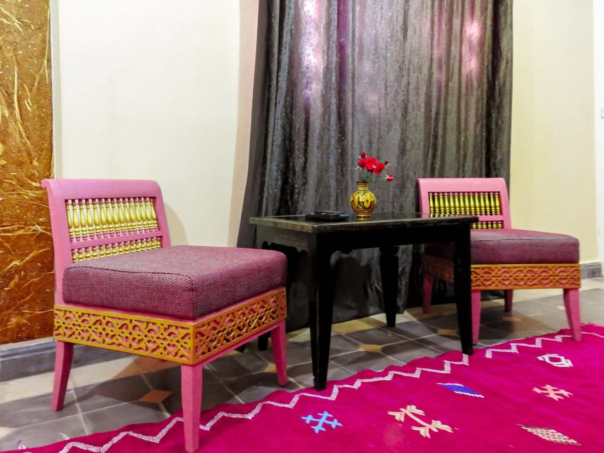 Seating Area in Le Bleu House