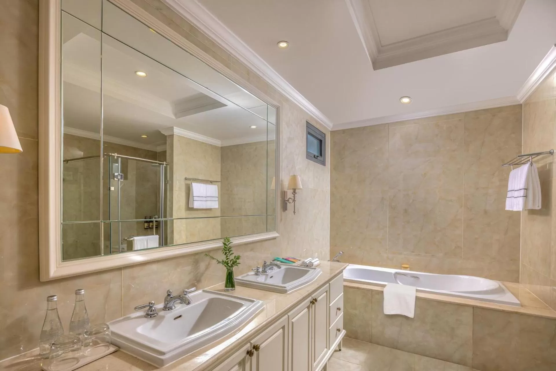 Bathroom in Meliá Vinpearl Cam Ranh Beach Resort