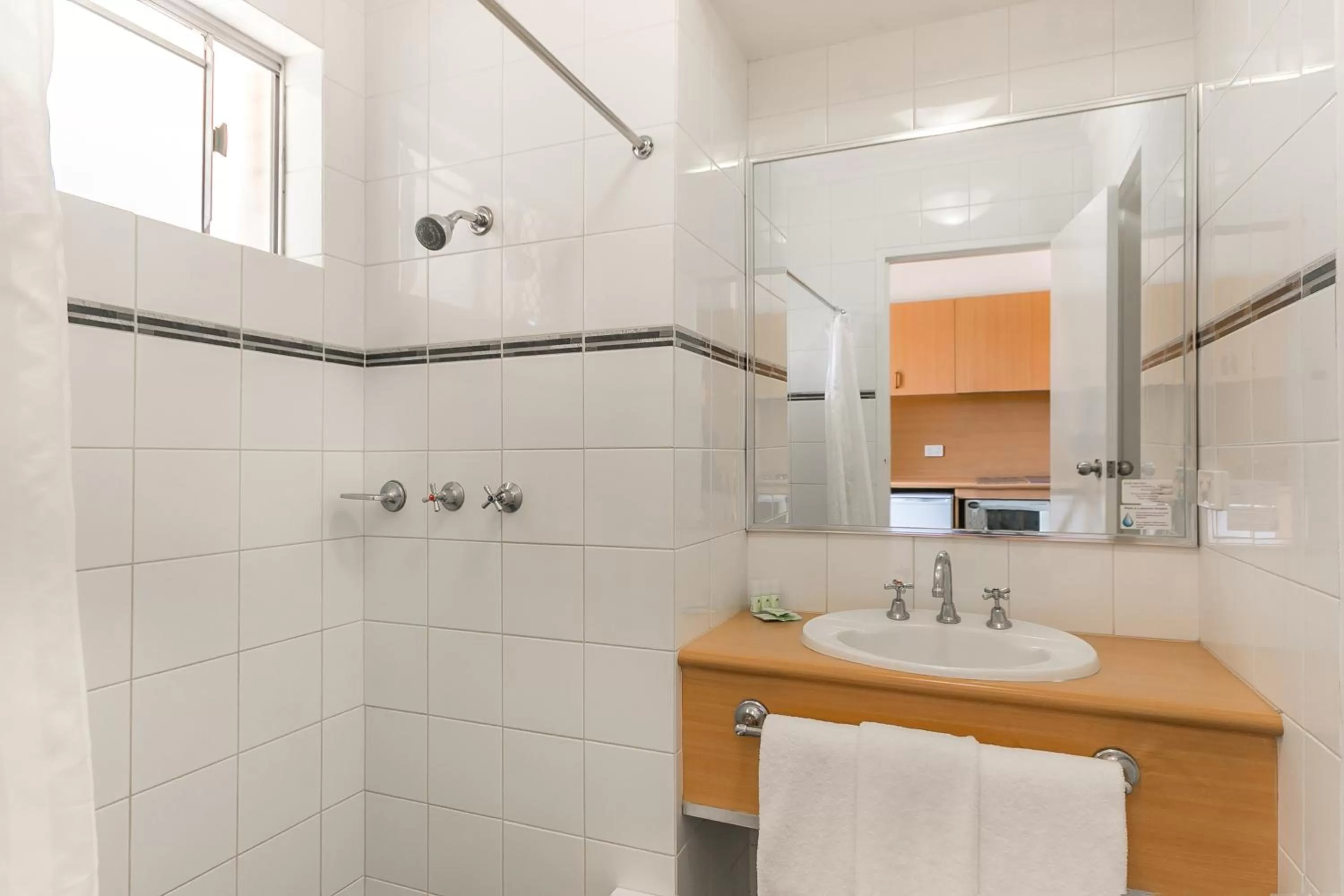 Bathroom in Flag Motor Lodge