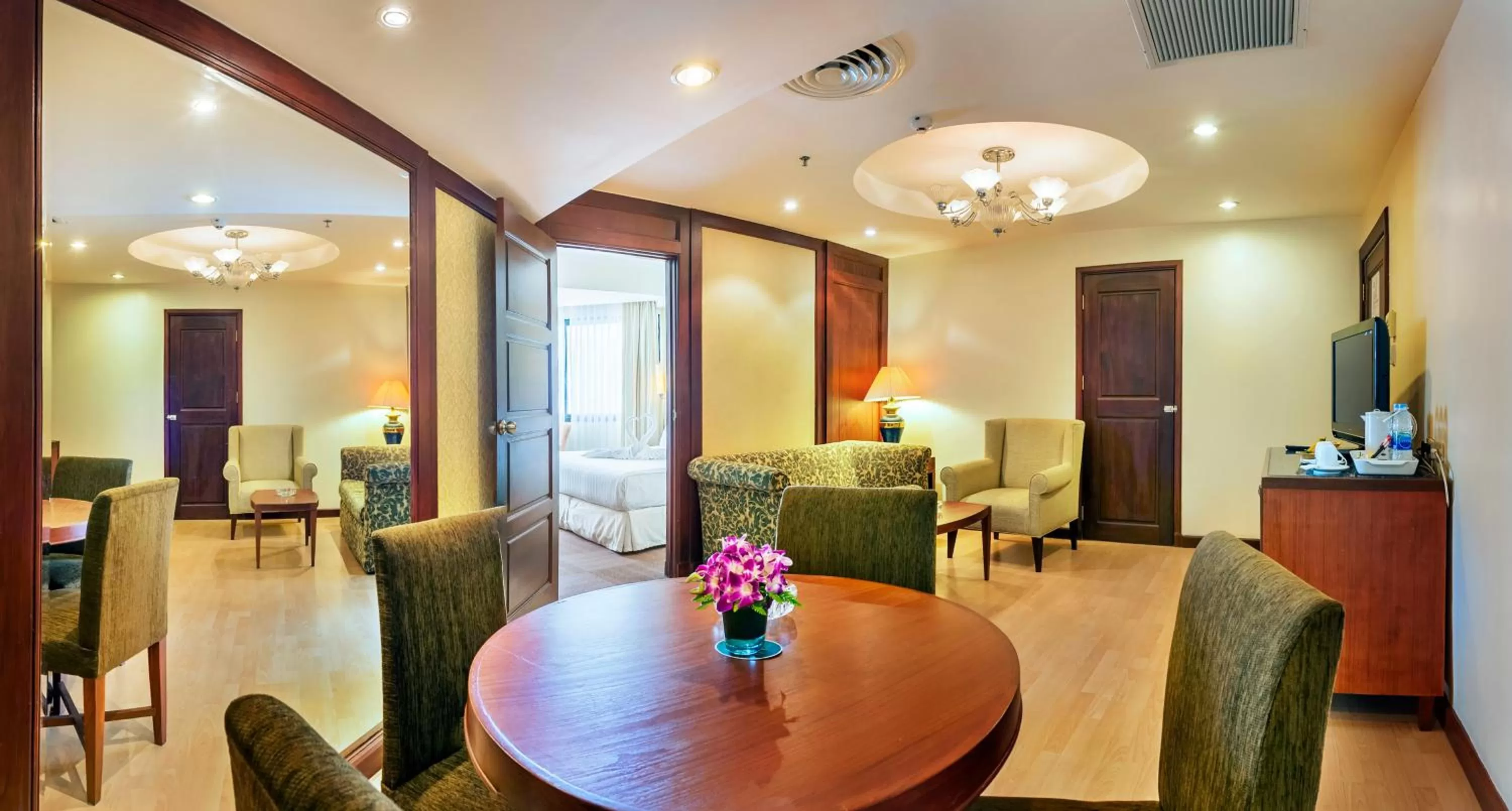 Seating area in Jomtien Palm Beach Hotel and Resort