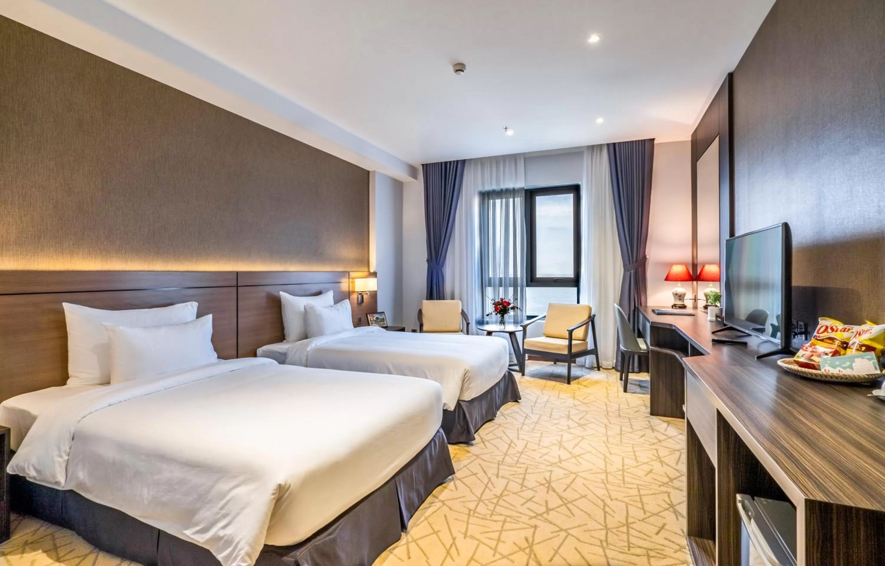 Bed in The Cap Hotel