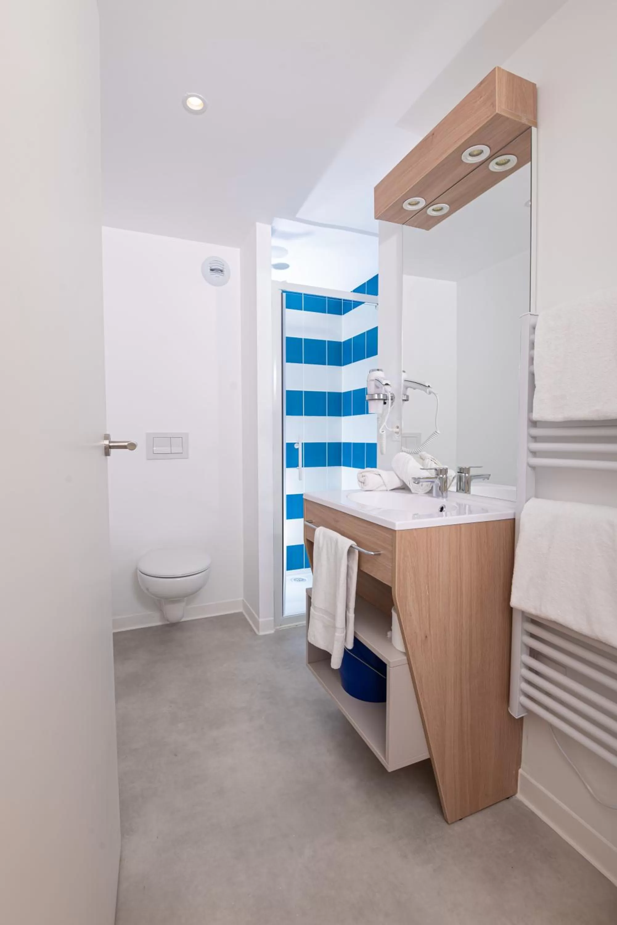 Bathroom in Apparthotel Privilodges Toulon