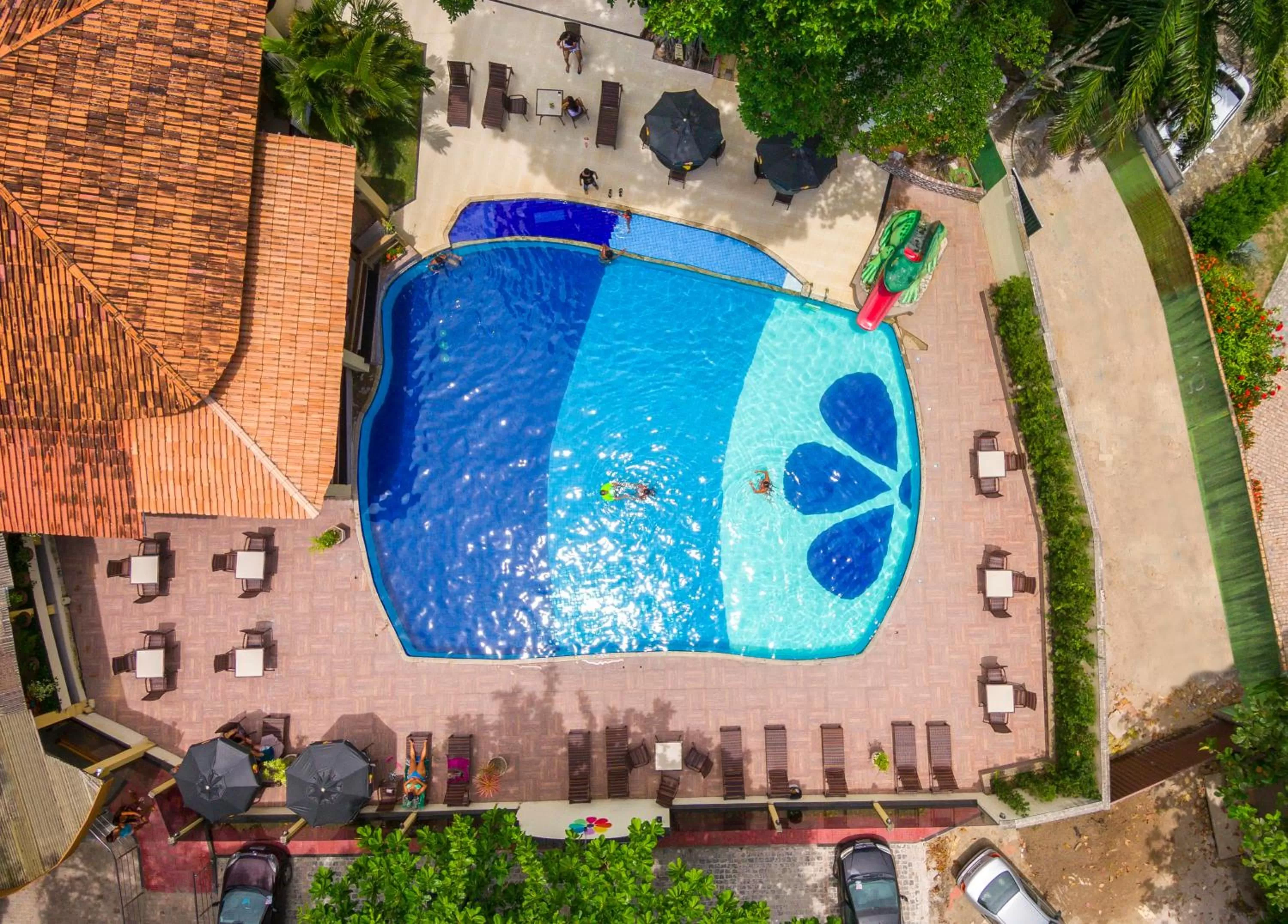 Day in Floral Inn Family