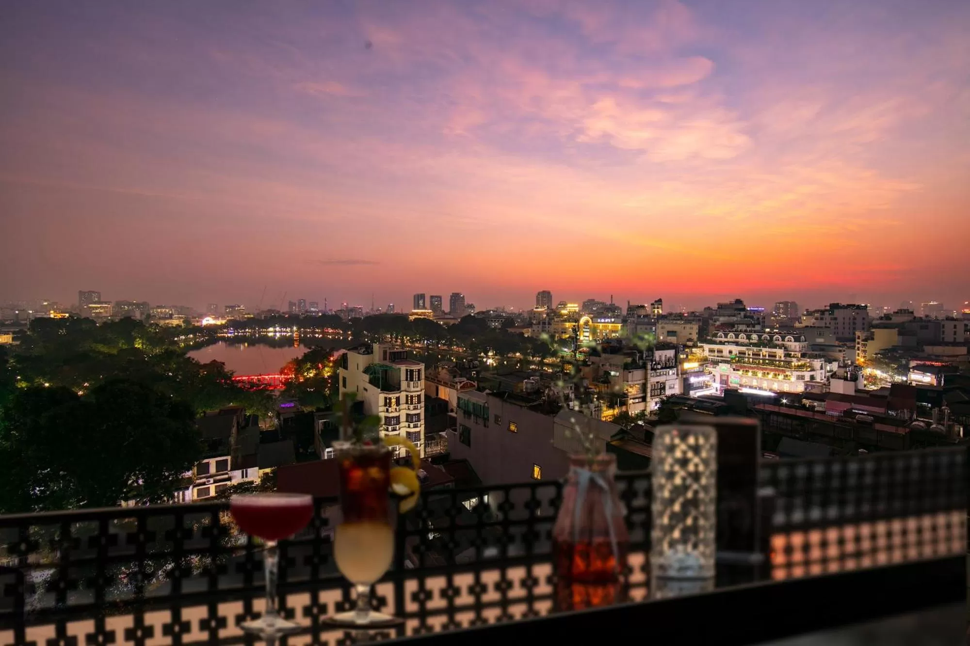 Restaurant/places to eat in Lucien Hanoi Lakeside Hotel & Rooftop