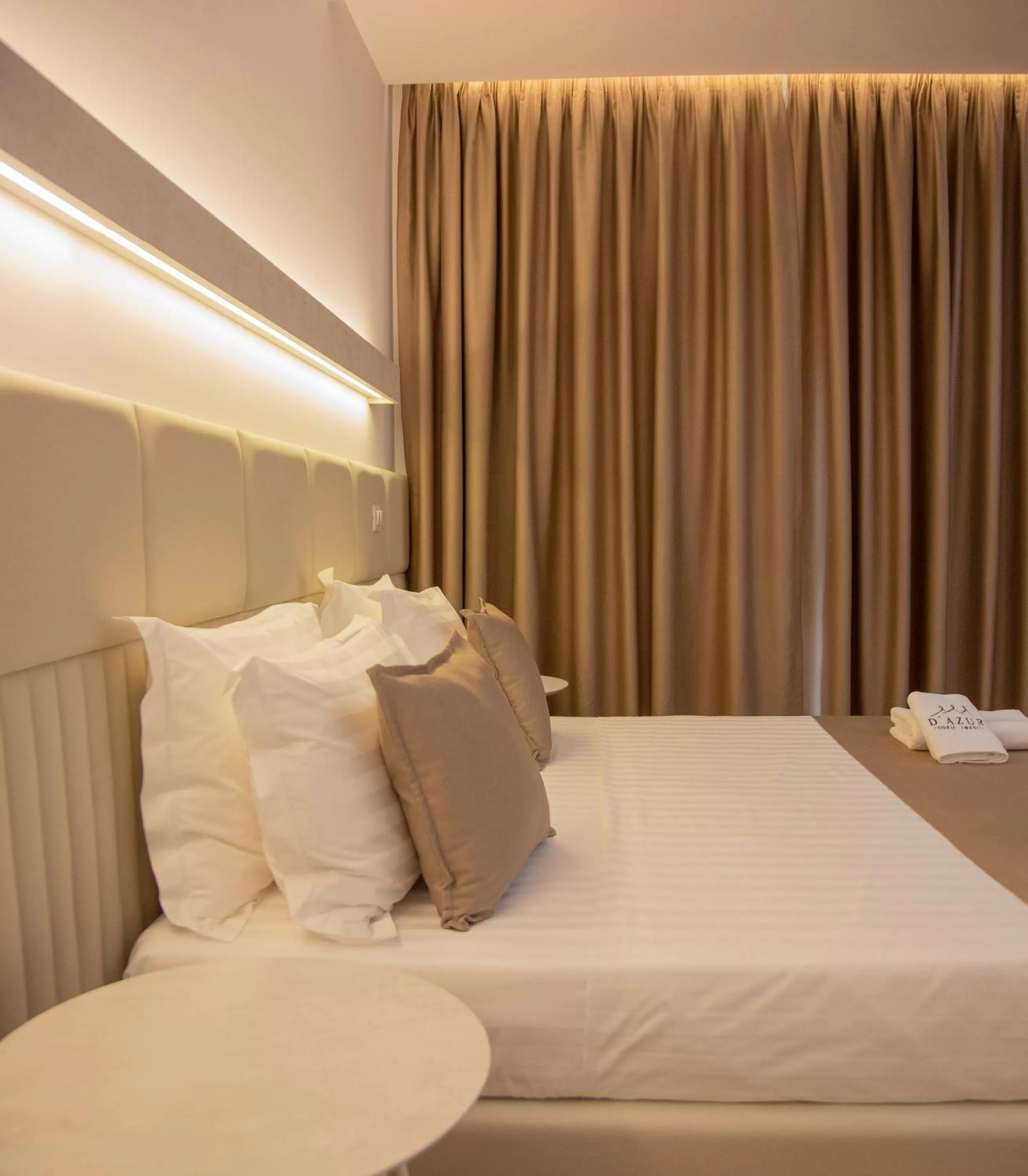 Bed in Dazur Coast Resort