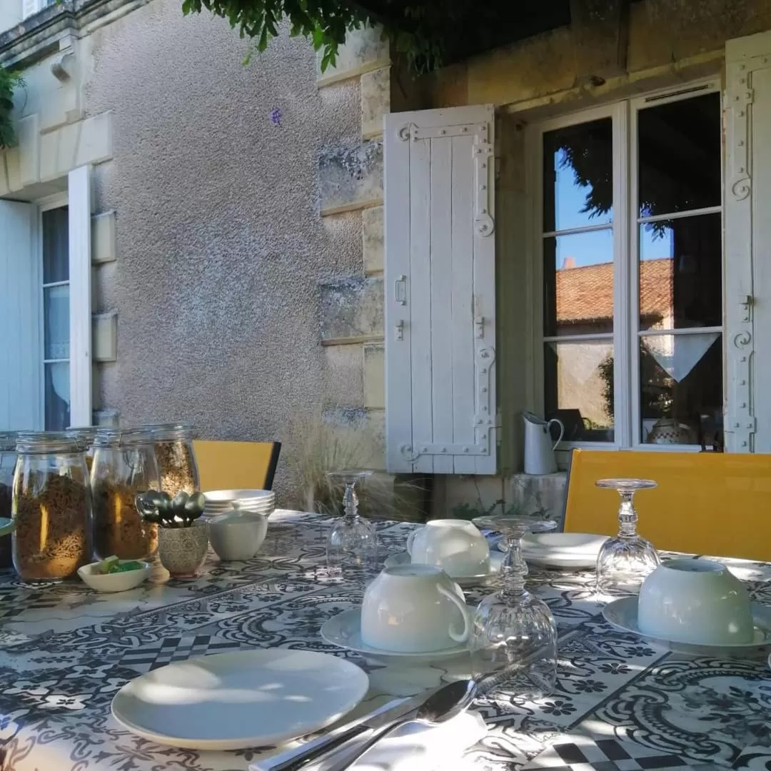 Property building in La Jariette