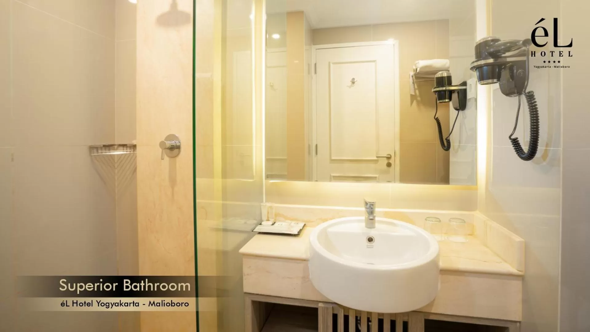 Bathroom in eL Hotel Yogyakarta Malioboro