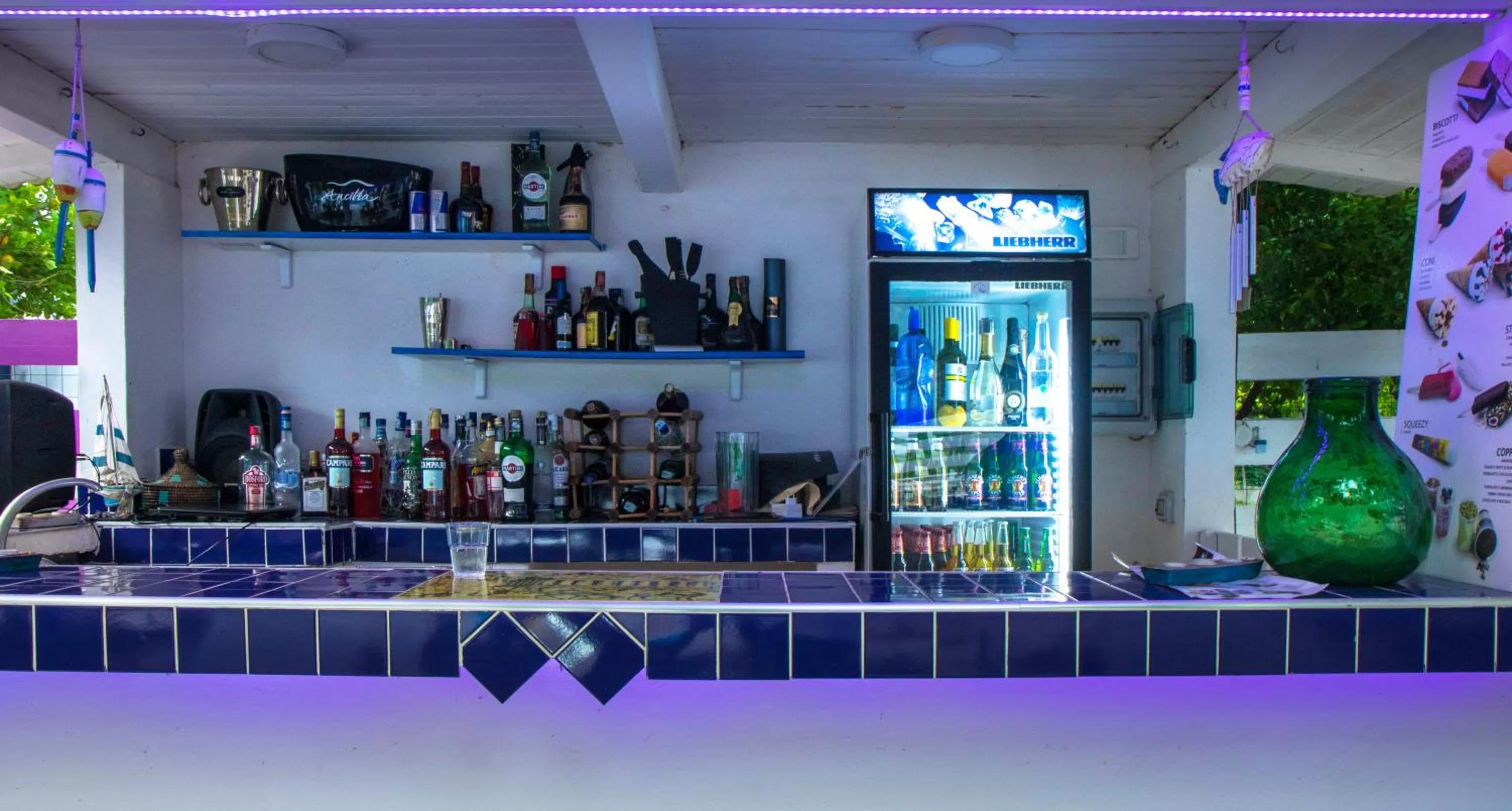 Restaurant/places to eat in Villa Nicodemo