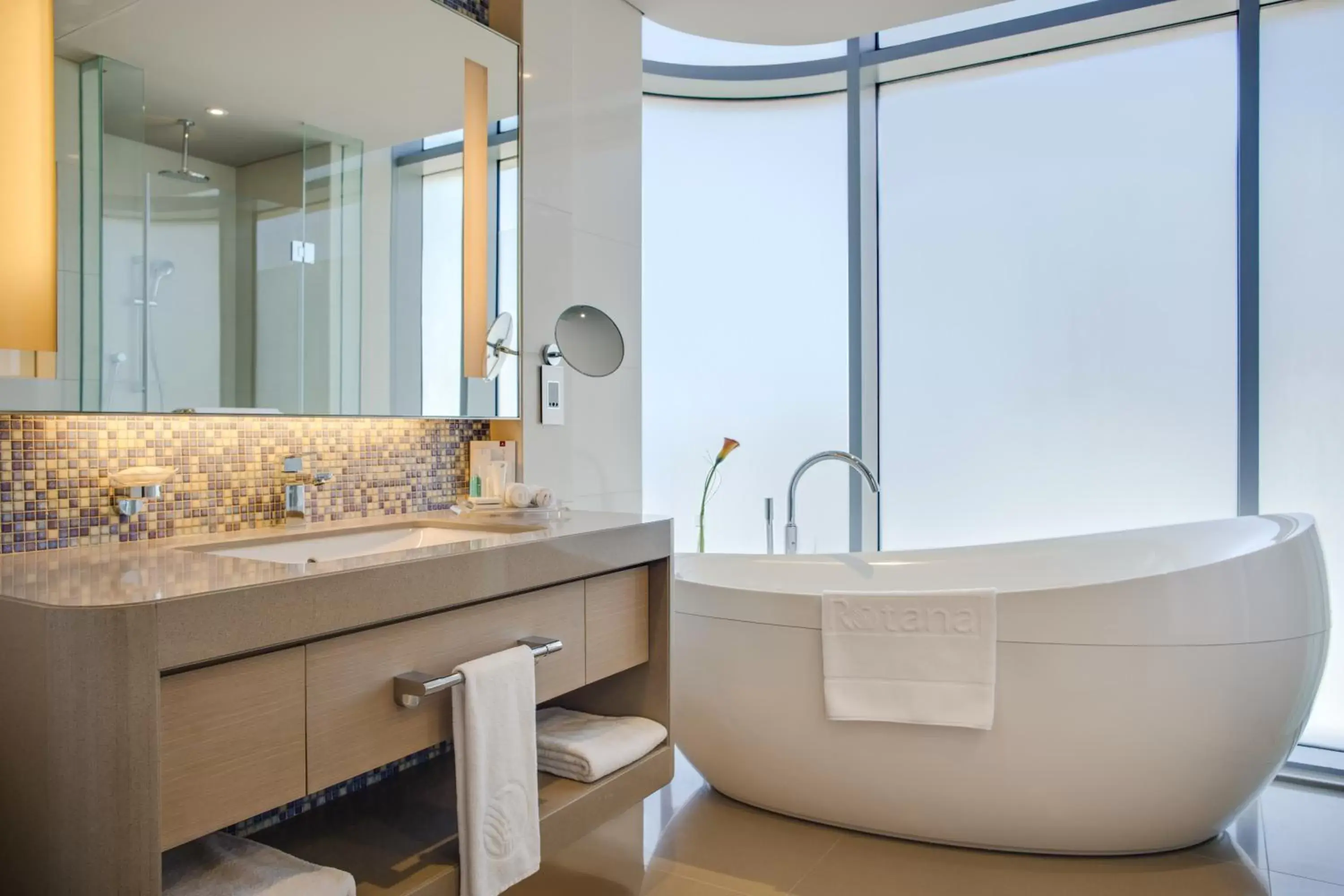 Spacious One Bedroom Suite in Capital Centre Arjaan by Rotana Spacious One Bedroom Suite in Capital Centre Arjaan by Rotana